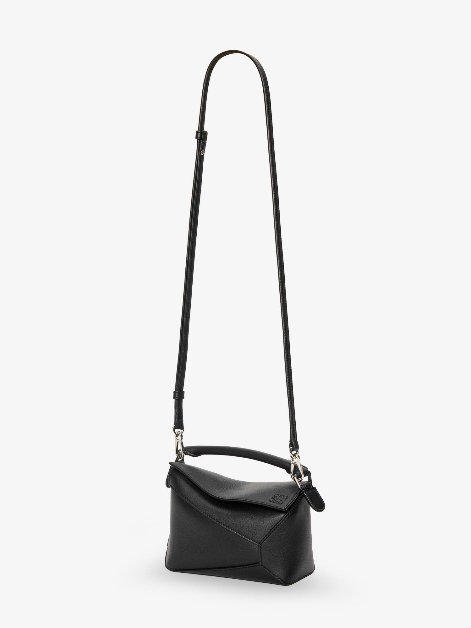 Loewe Women Puzzle Edge Leather Handbag LOEWE