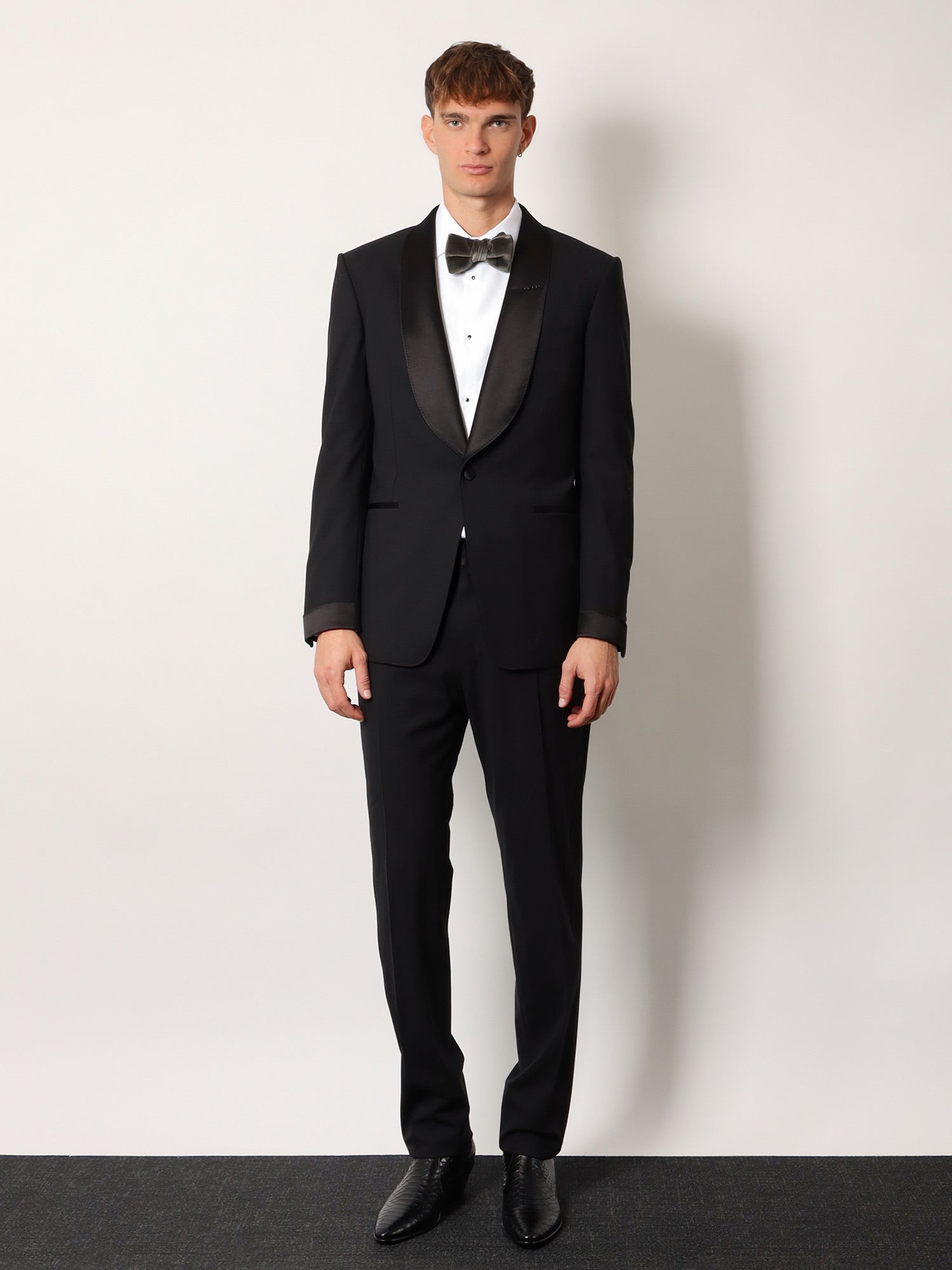 Tom Ford Men Stretch Virgin Wool Tuxedo With Satin Profiles TOM FORD