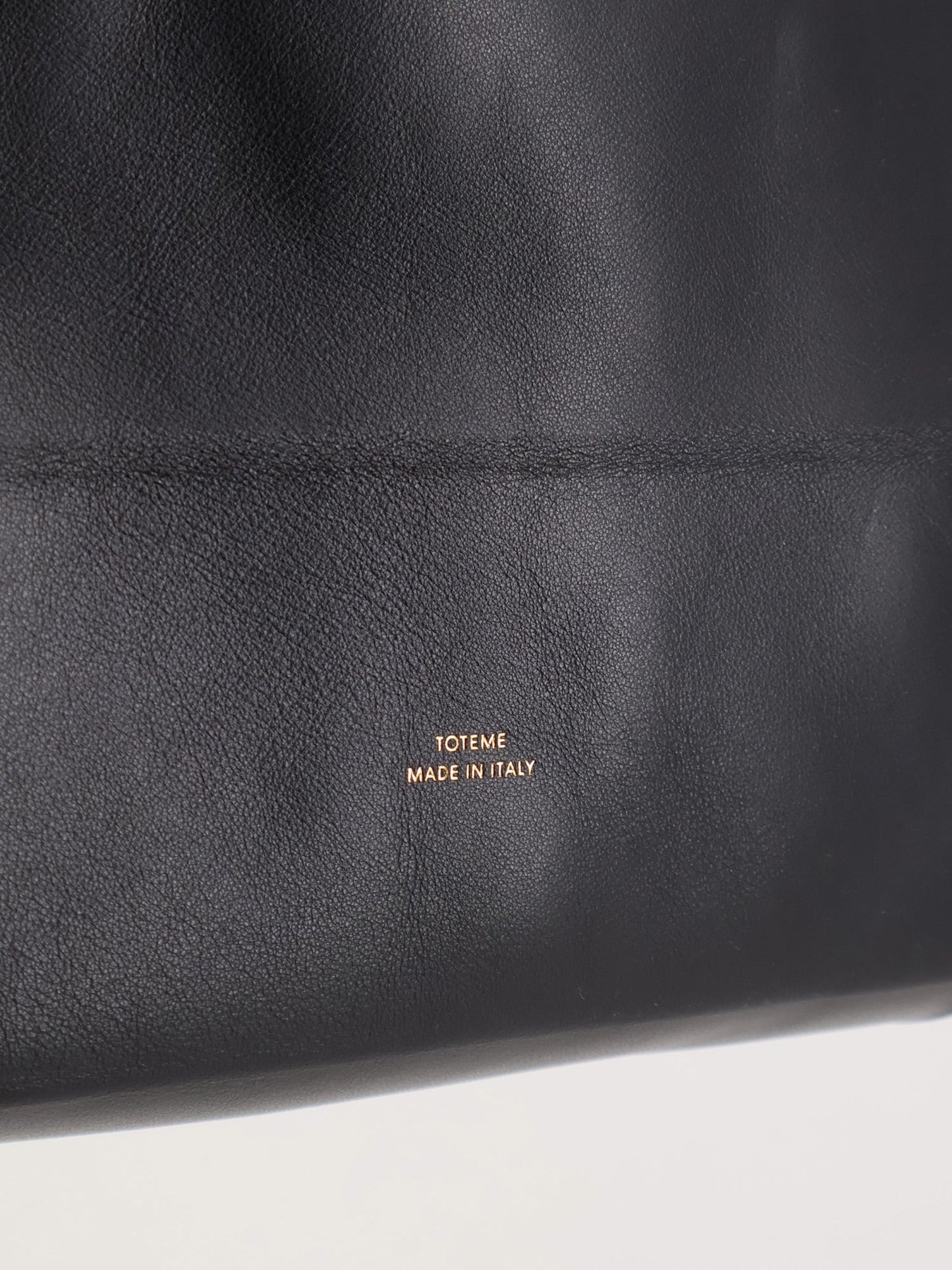 Toteme Women Roam Leather Shoulder Bag TOTEME