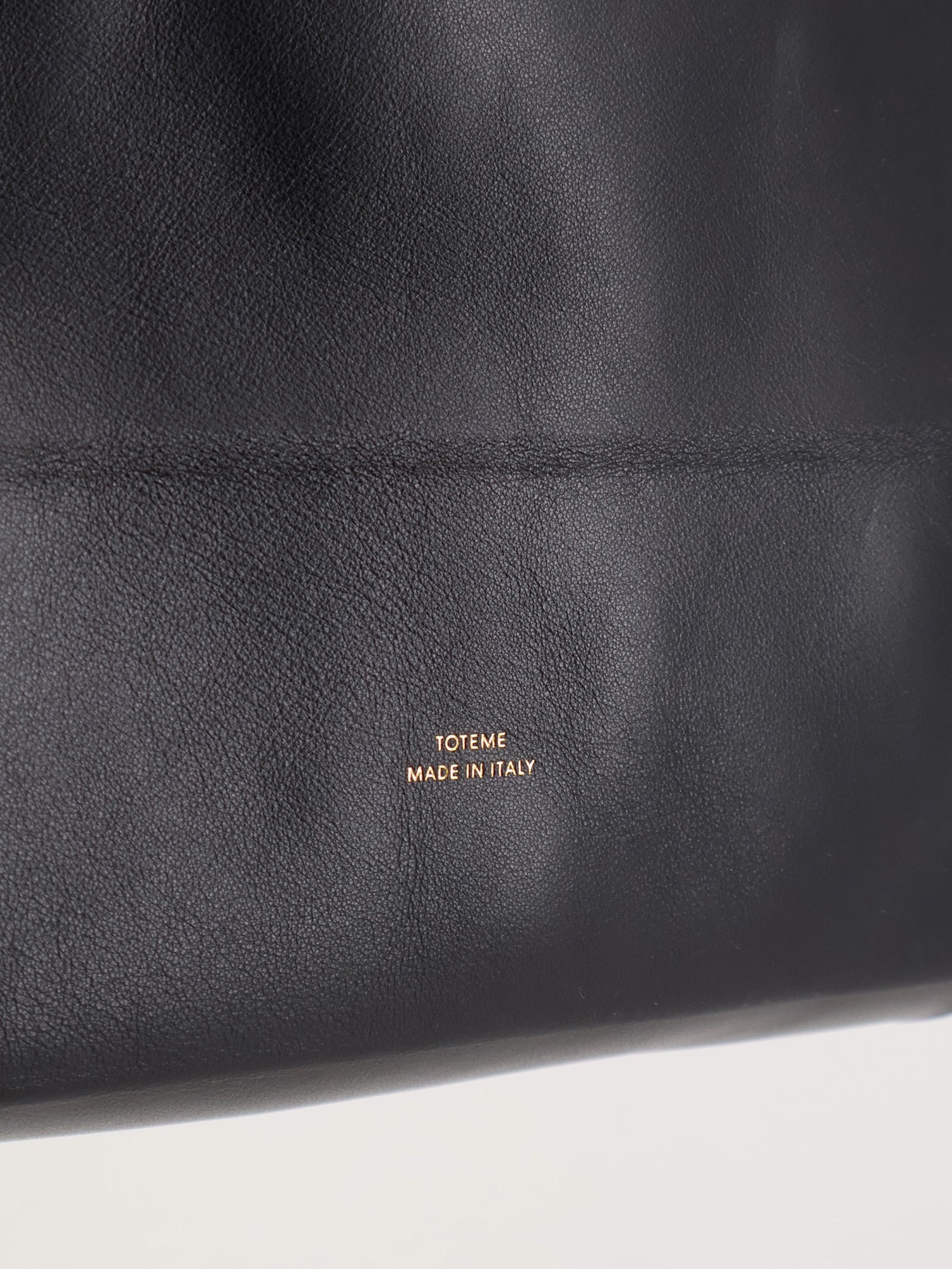 Toteme Women Roam Leather Shoulder Bag TOTEME