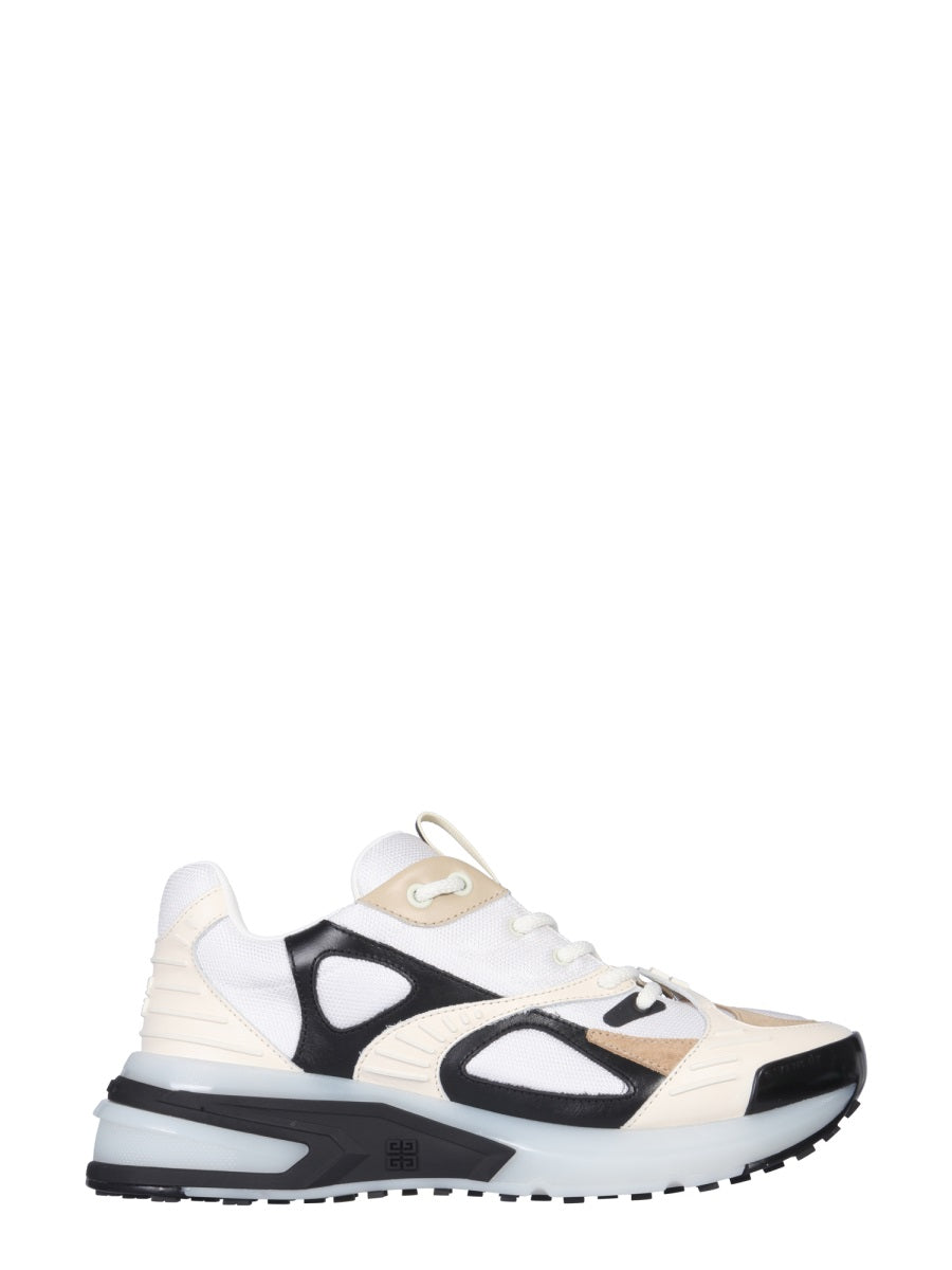 Givenchy Women "Giv 1 Tr" Sneakers GIVENCHY