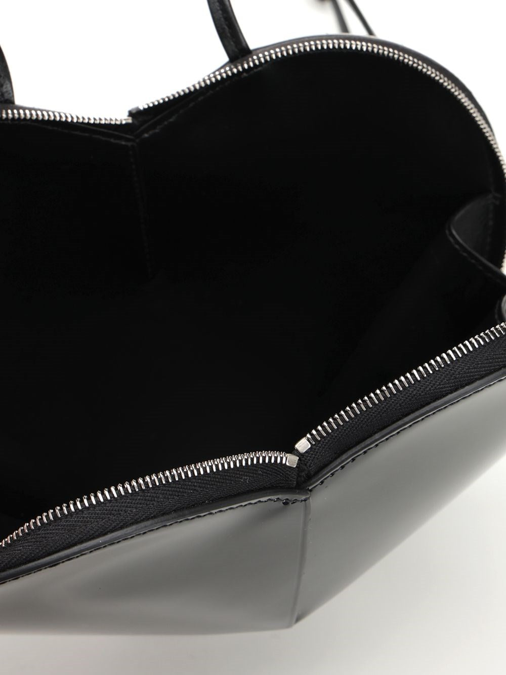 Alaïa Women "Le Cœur" Leather Bag ALAIA