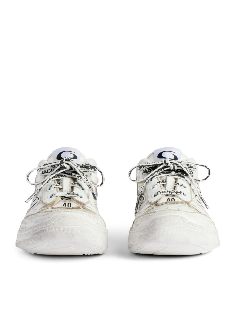 Balenciaga Women Hamptons Medium Worn-Out Sneaker BALENCIAGA