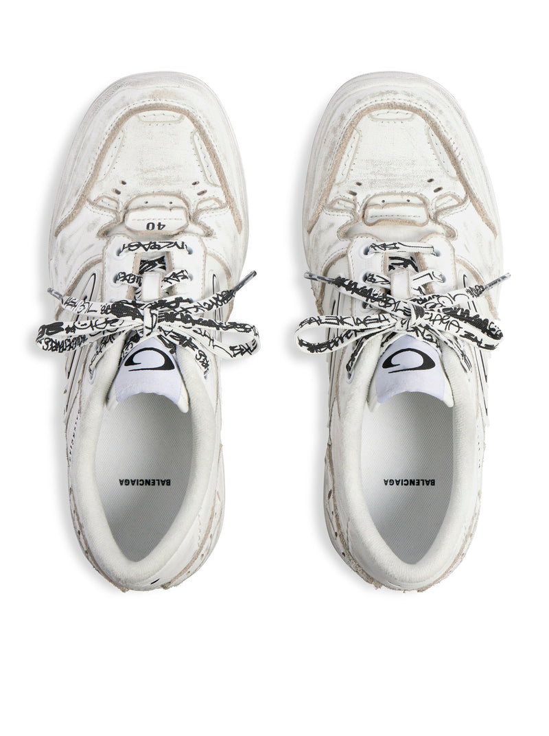 Balenciaga Women Hamptons Medium Worn-Out Sneaker BALENCIAGA
