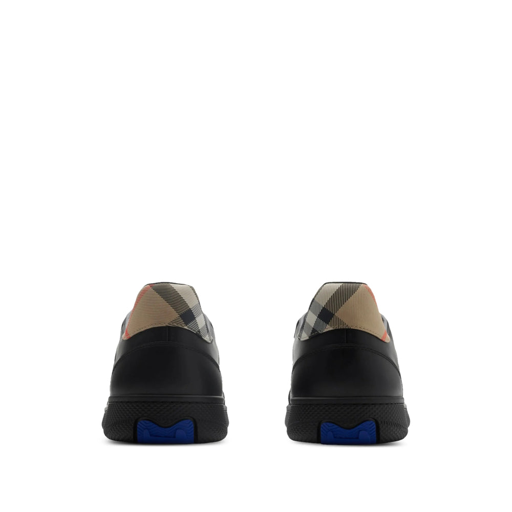 Burberry Black Trainers - Low-Tops Men BURBERRY