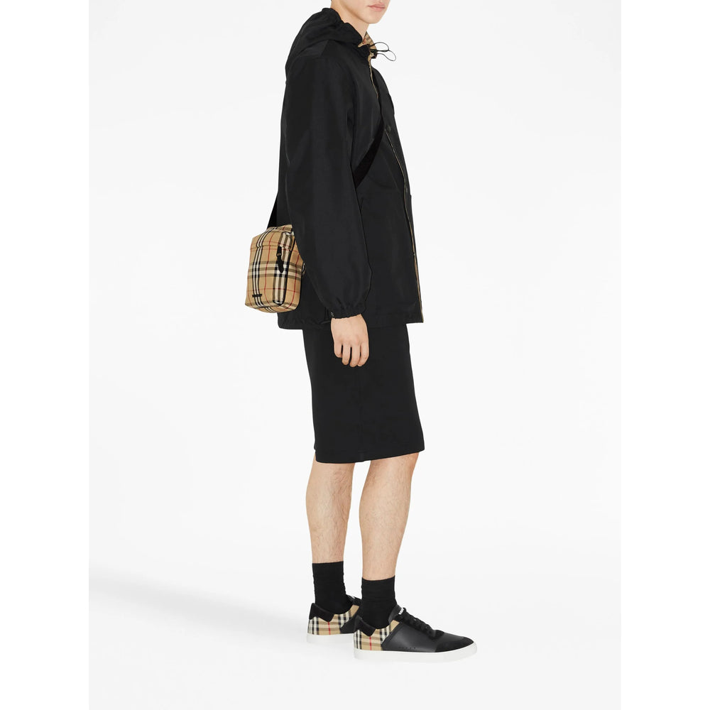 Burberry Black Trainers - Low-Tops Men BURBERRY