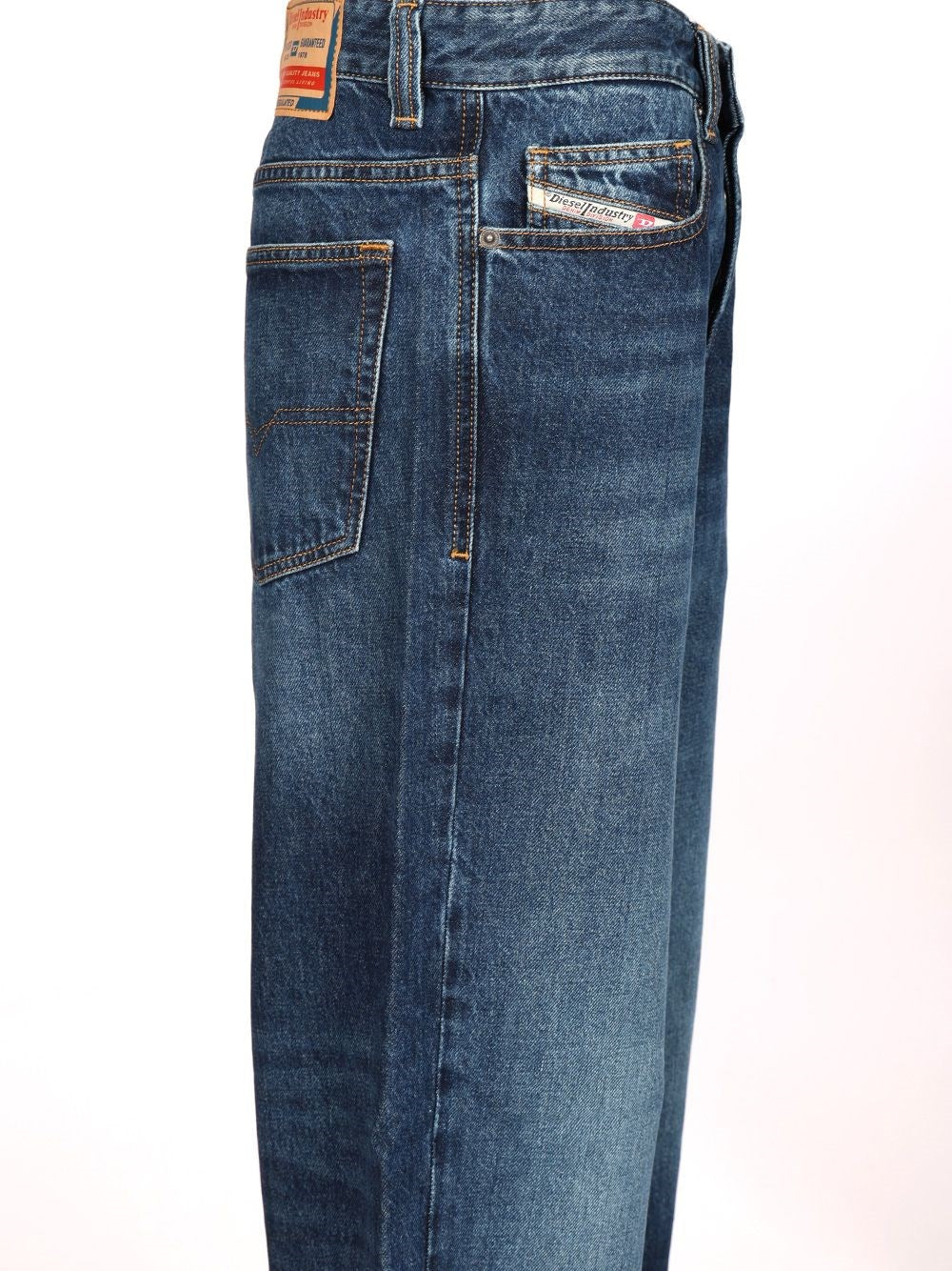 Diesel Men Relaxed Fit Jeans DIESEL