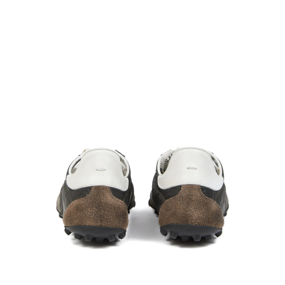 Maison Margiela Black Trainers - Low-Tops Men MAISON MARGIELA