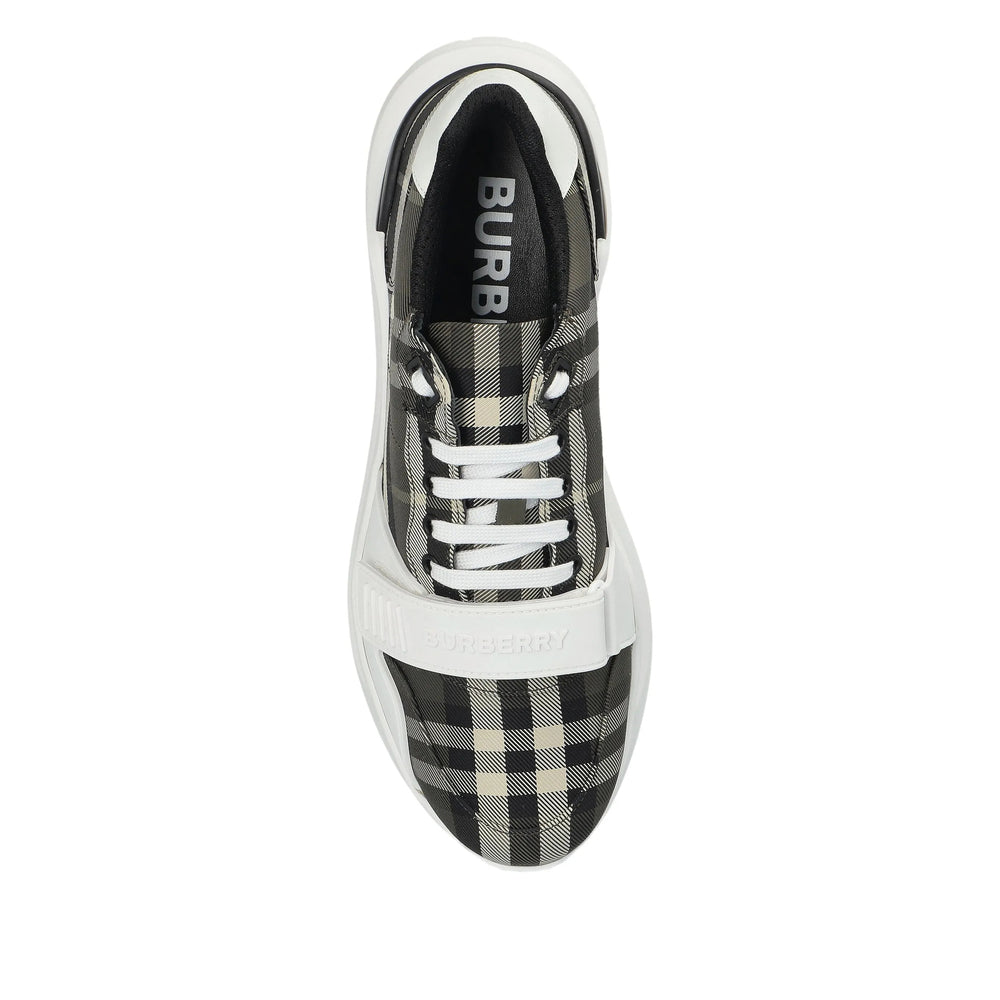 Burberry Green Trainers - Low-Tops Men BURBERRY
