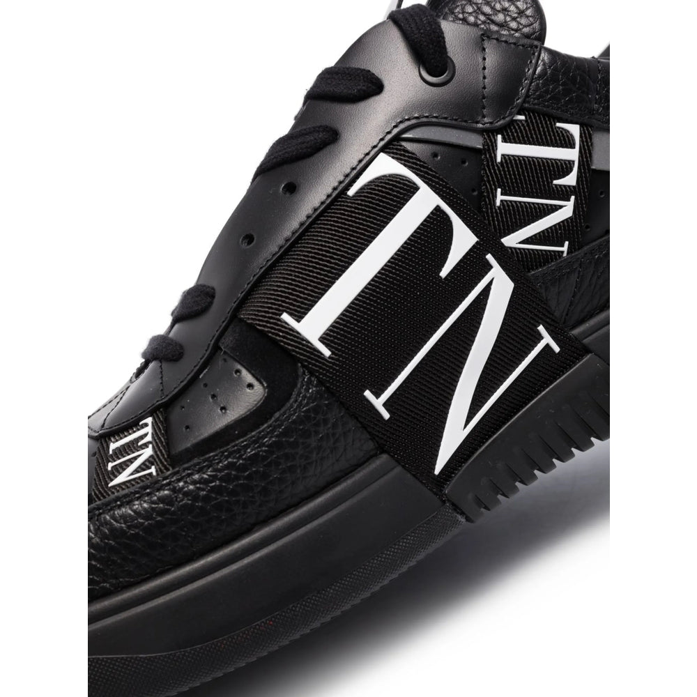 Valentino Garavani Black Trainers - Low-Tops Men VALENTINO GARAVANI