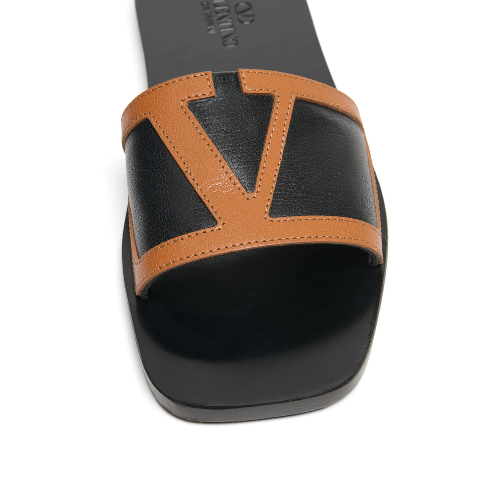 Valentino Garavani Black Flip-Flops & Slides Men VALENTINO GARAVANI