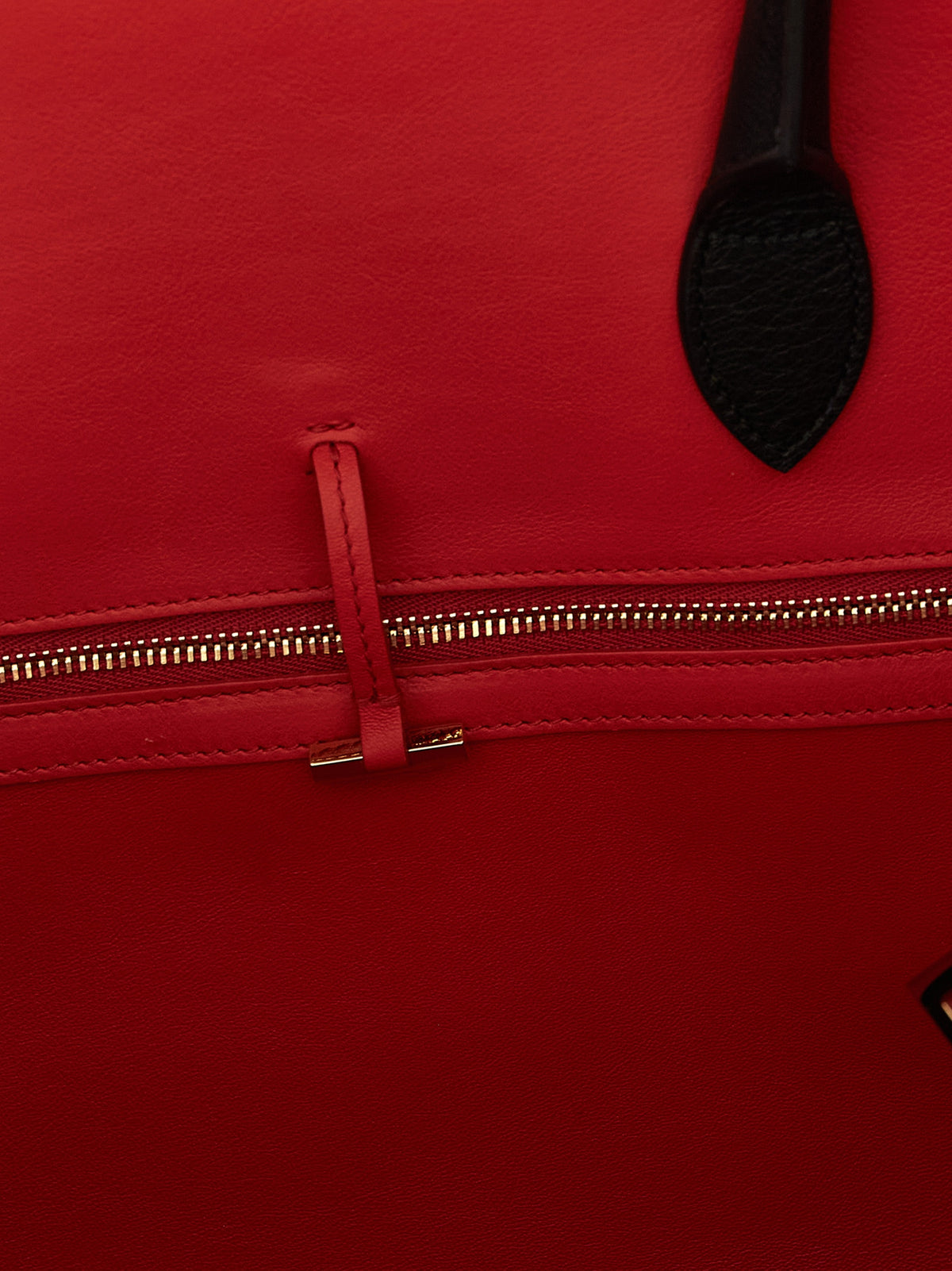 Ferragamo Women 'Hug M' Handbag FERRAGAMO