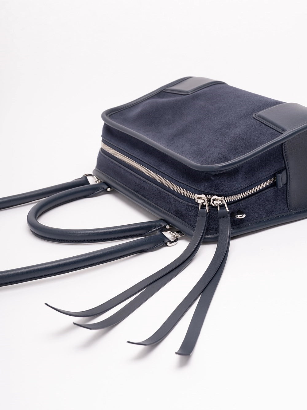 Loewe Women `Amazona` 180 Small Bag LOEWE