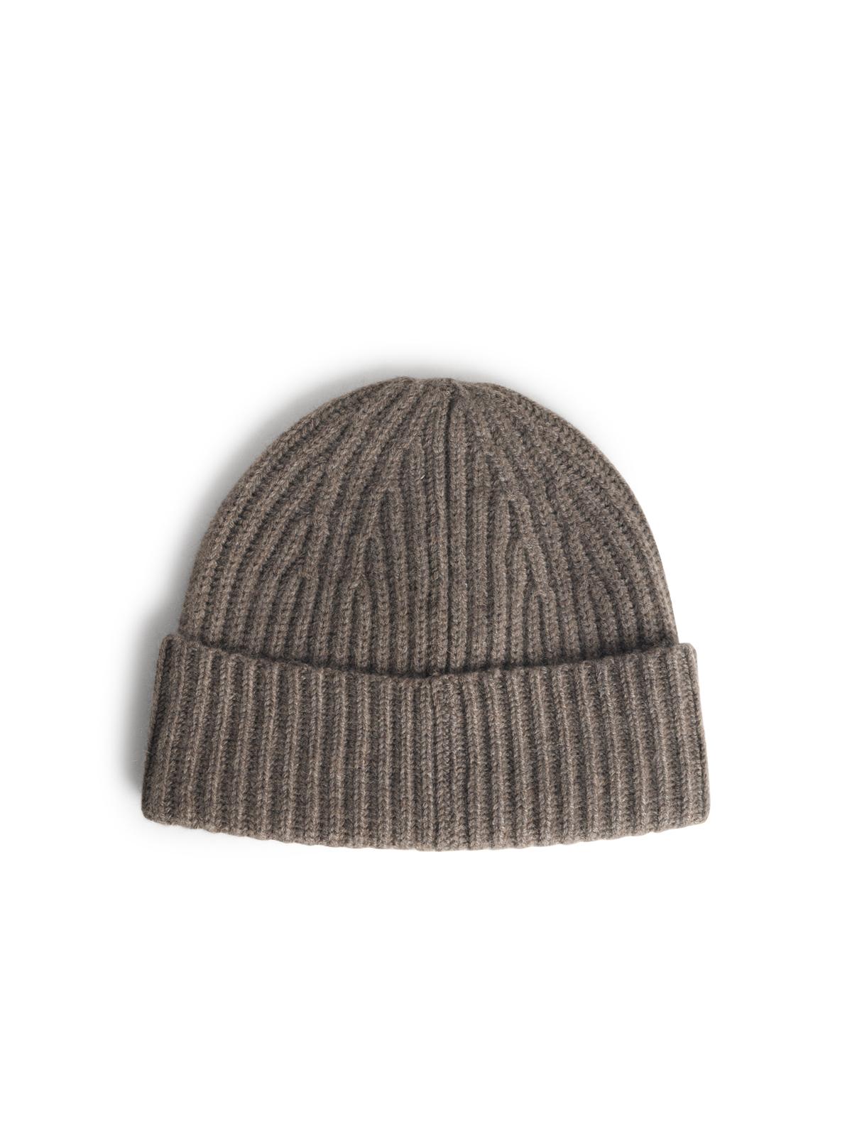 Lisa Yang 'Martigny' Truffle Cashmere Cap Women LISA YANG