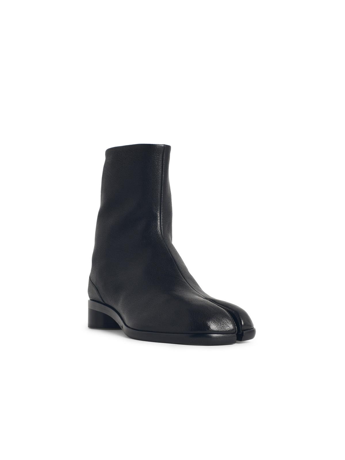 Maison Margiela 'Tabi' Black Leather Ankle Boots Men MAISON MARGIELA