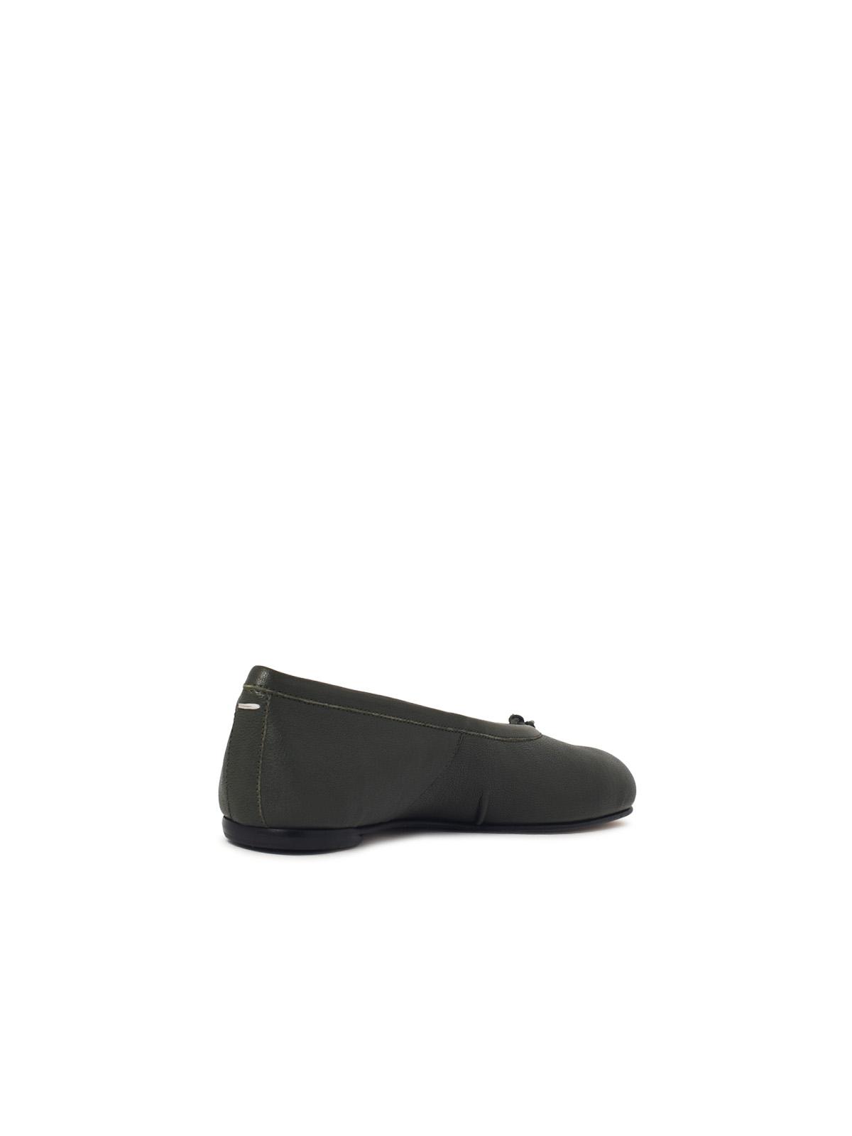 Maison Margiela 'Tabi' Green Leather Ballet Flats Women MAISON MARGIELA