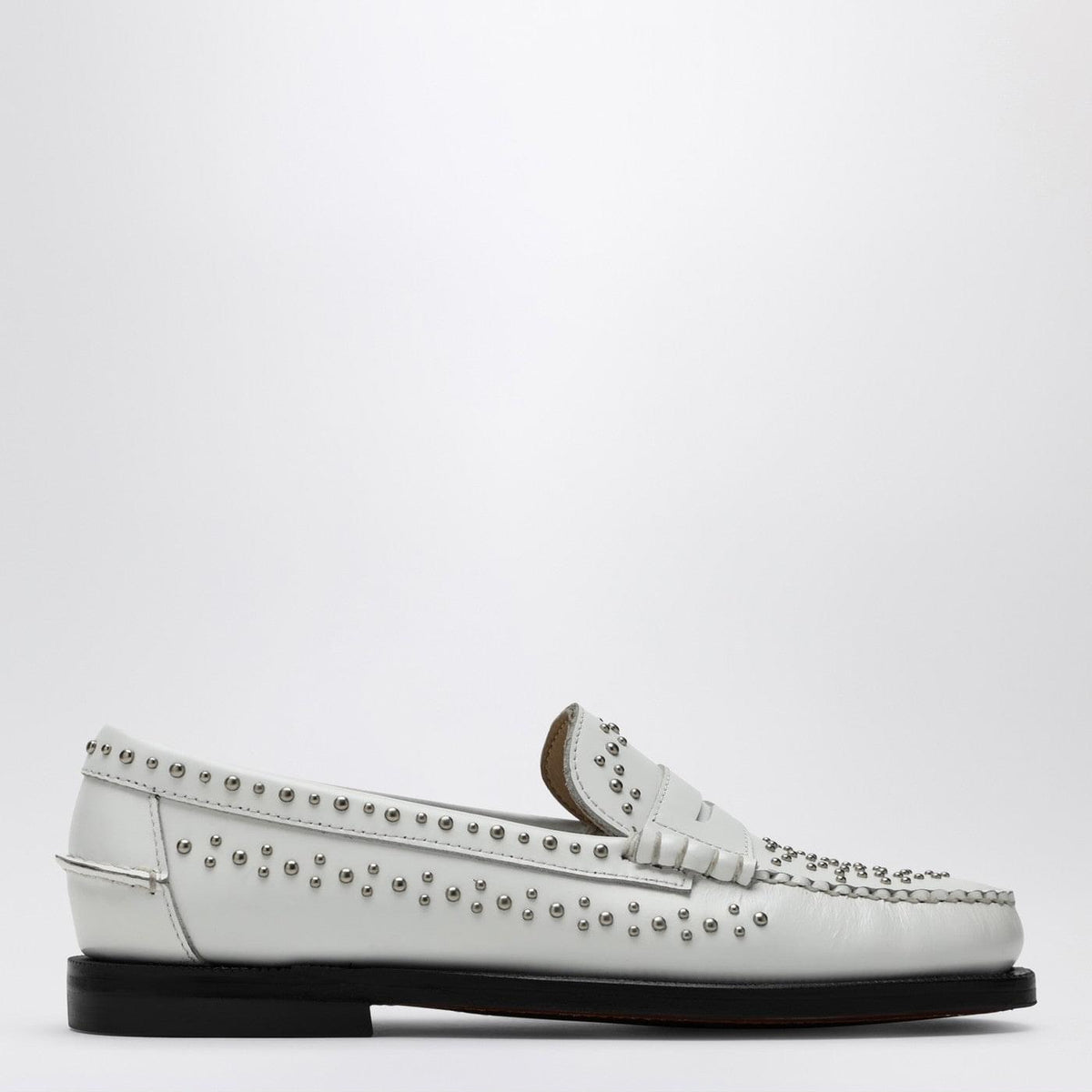 Sebago Classic Dan Loafer White With Studs Women Sebago