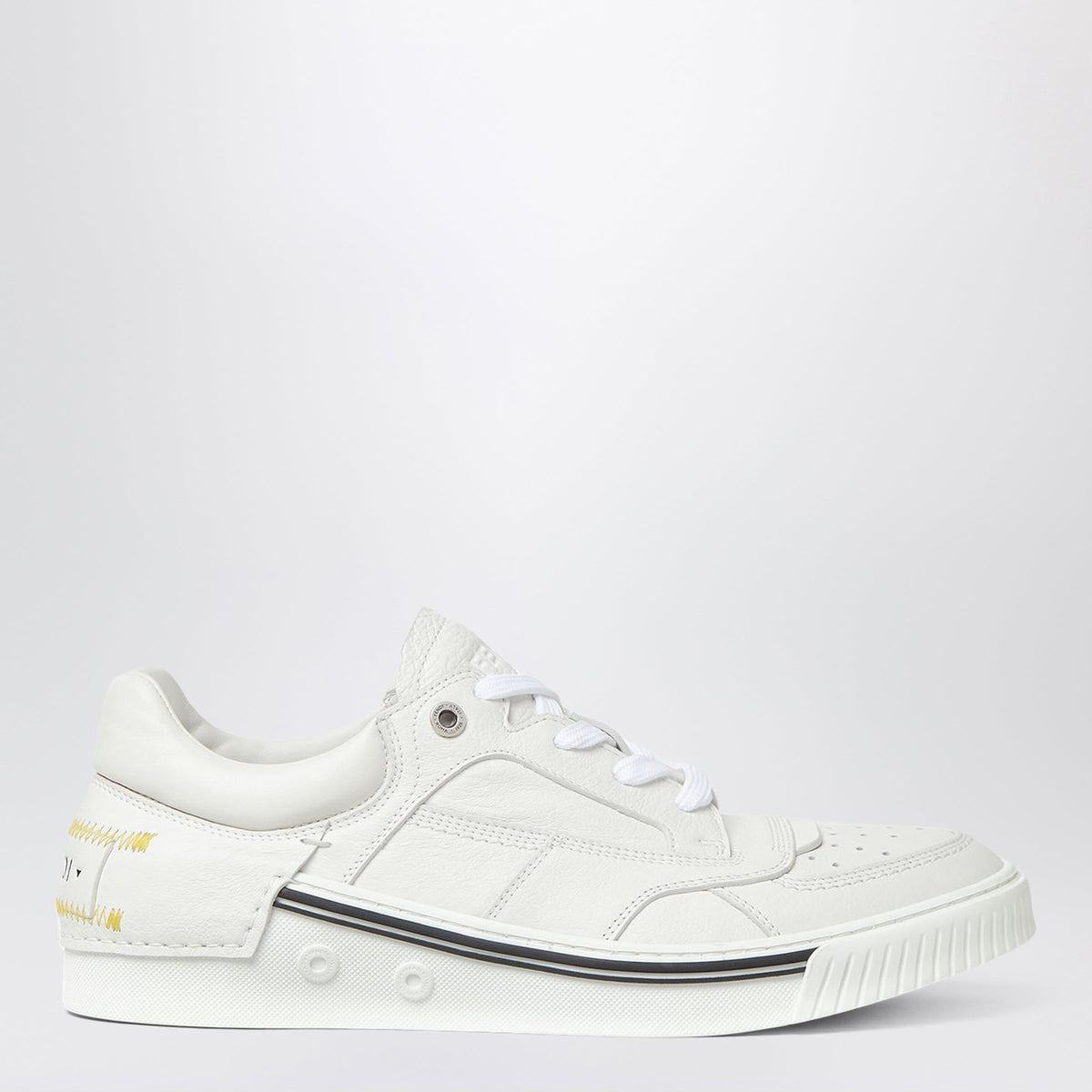 Fendi Fendi Fender Low-Top Sneakers In White Leather Men FENDI