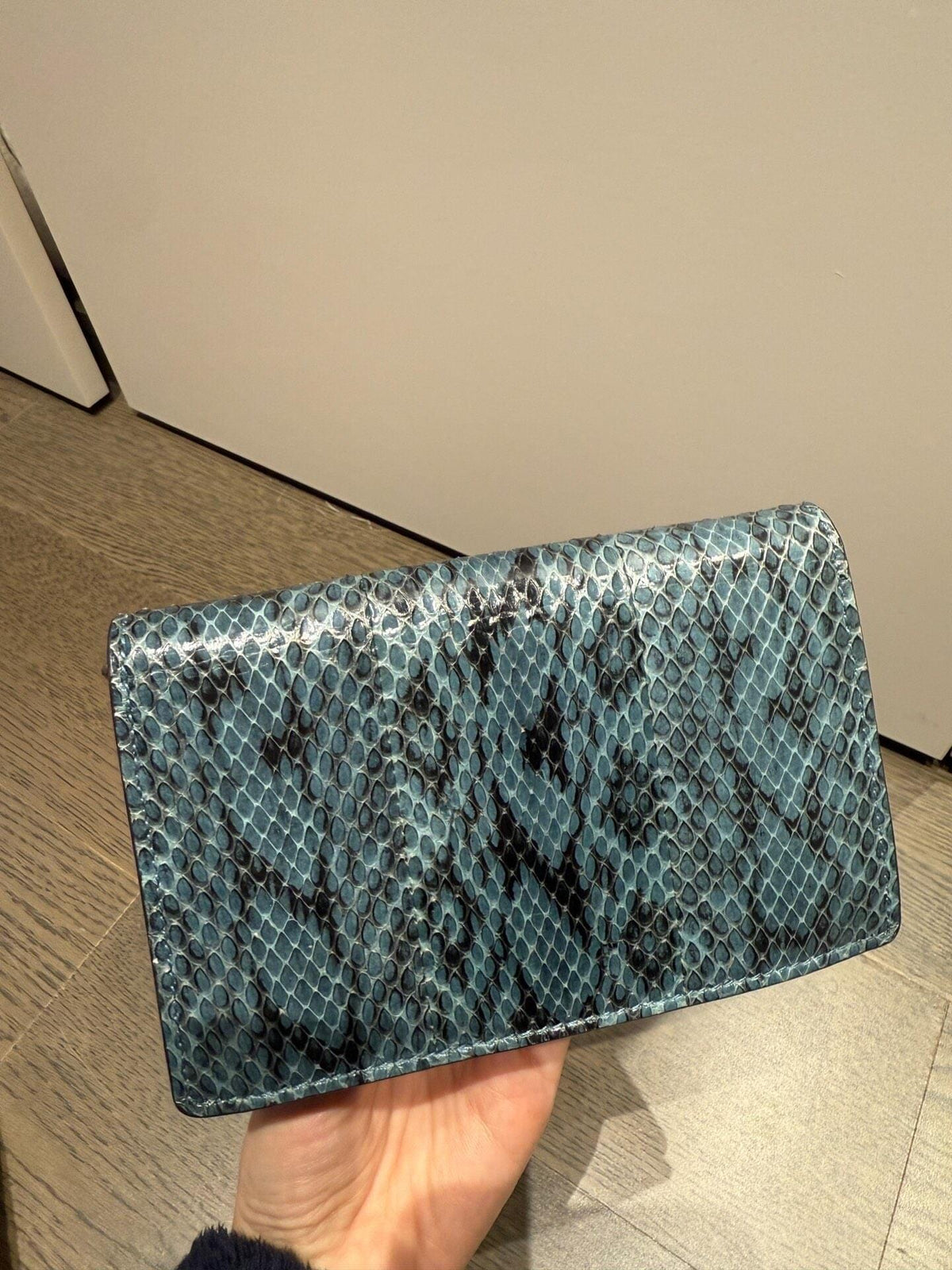 Gucci Women Pre-Loved Bag Very Good Condition GUCCI