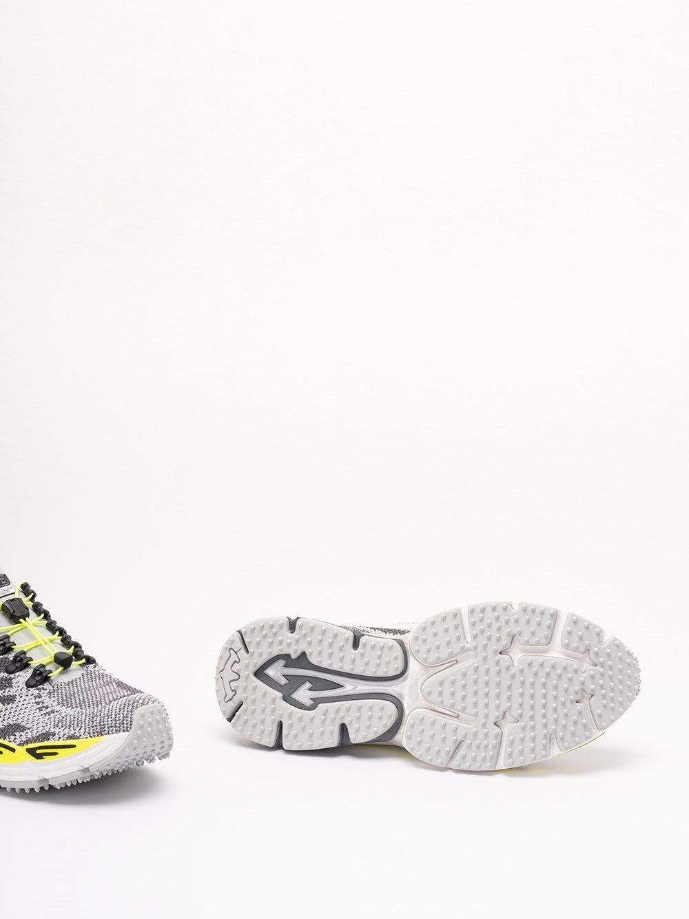 Off White Men `Ow Be Right Back Knit` Sneakers OFF-WHITE