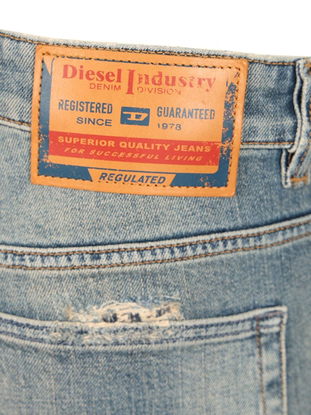 Diesel Men Regular Fit "D-Vyl" Jeans DIESEL
