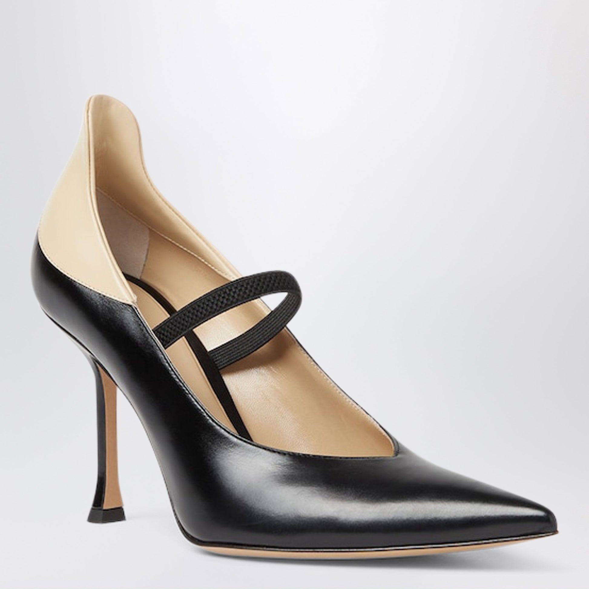 Fendi Fendi Nude Court Shoes In Black And Beige Leather Women FENDI