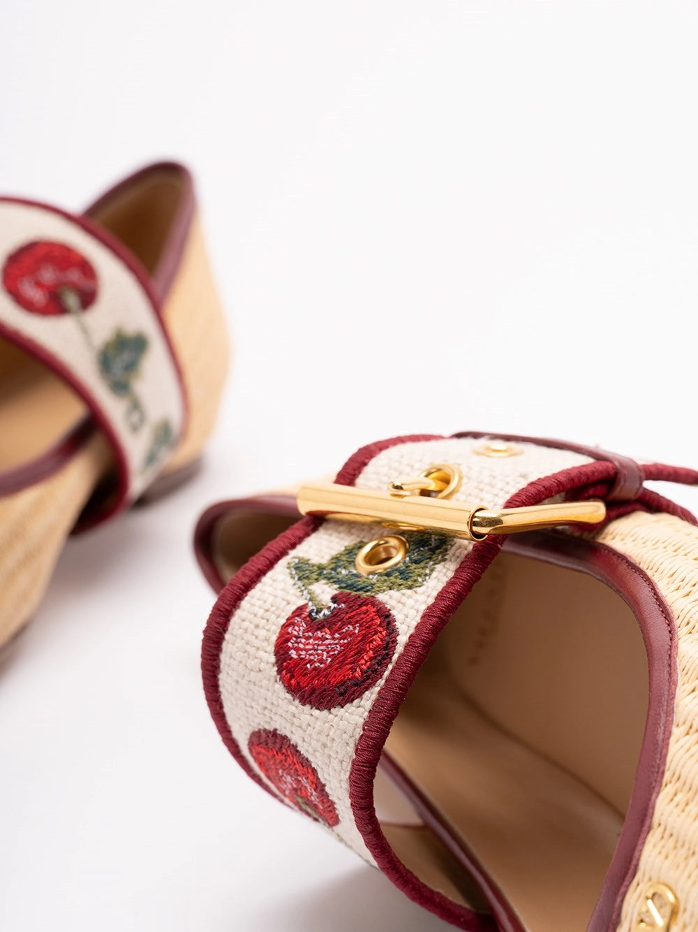 Valentino Garavani Women `Vg Bribri` Ballerinas VALENTINO GARAVANI