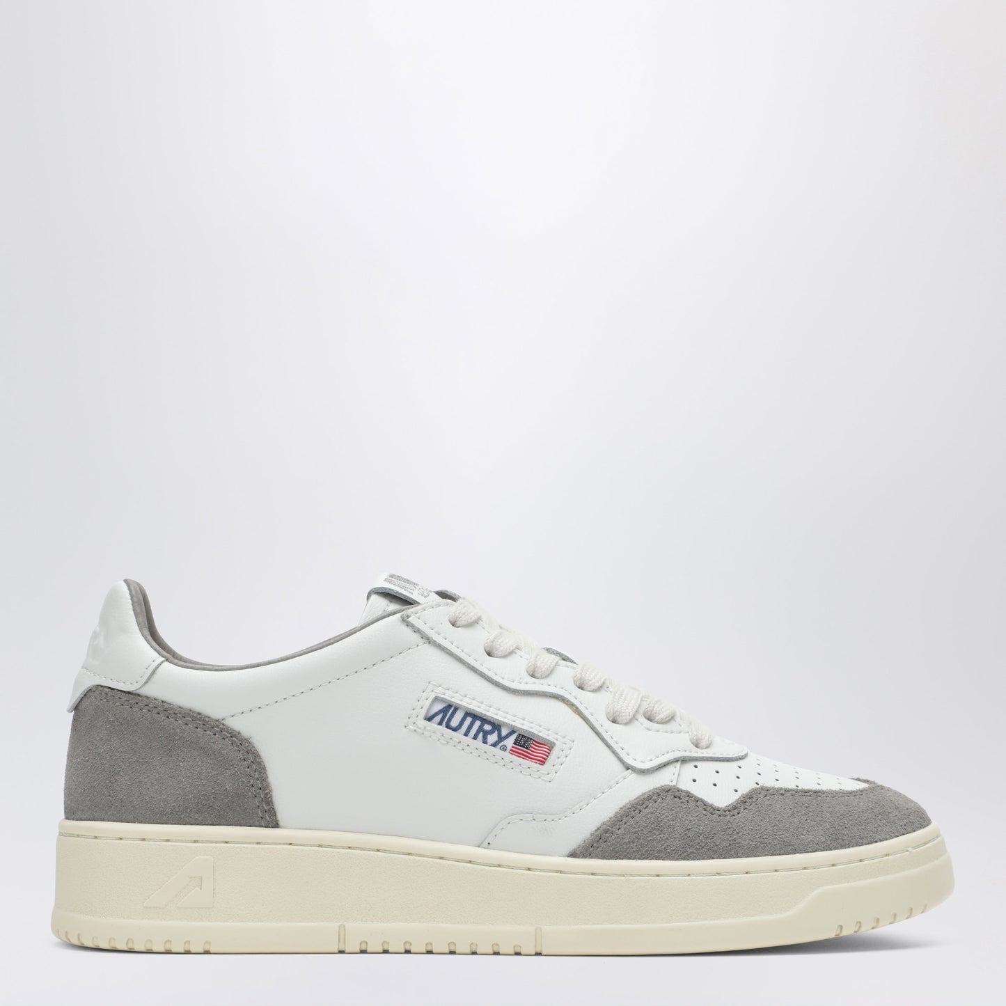 Autry Medalist Low Sneakers In White Leather And Grey Suede Women AUTRY