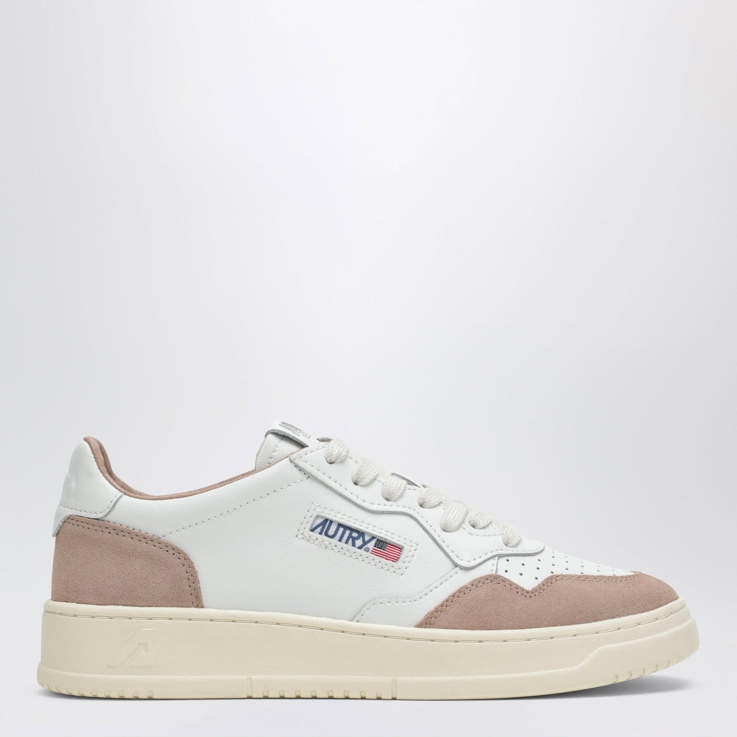 Autry Medalist Low Sneakers In White Leather And Cinnamon Pink Suede Women AUTRY