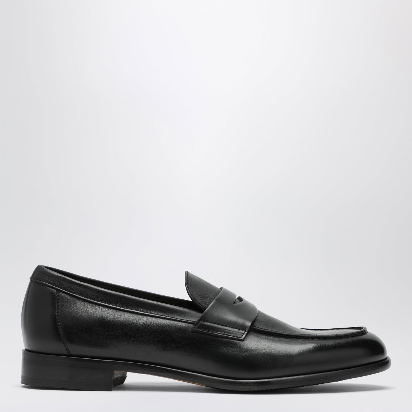 Doucal's Black Penny Loafer In Leather Men Doucal's