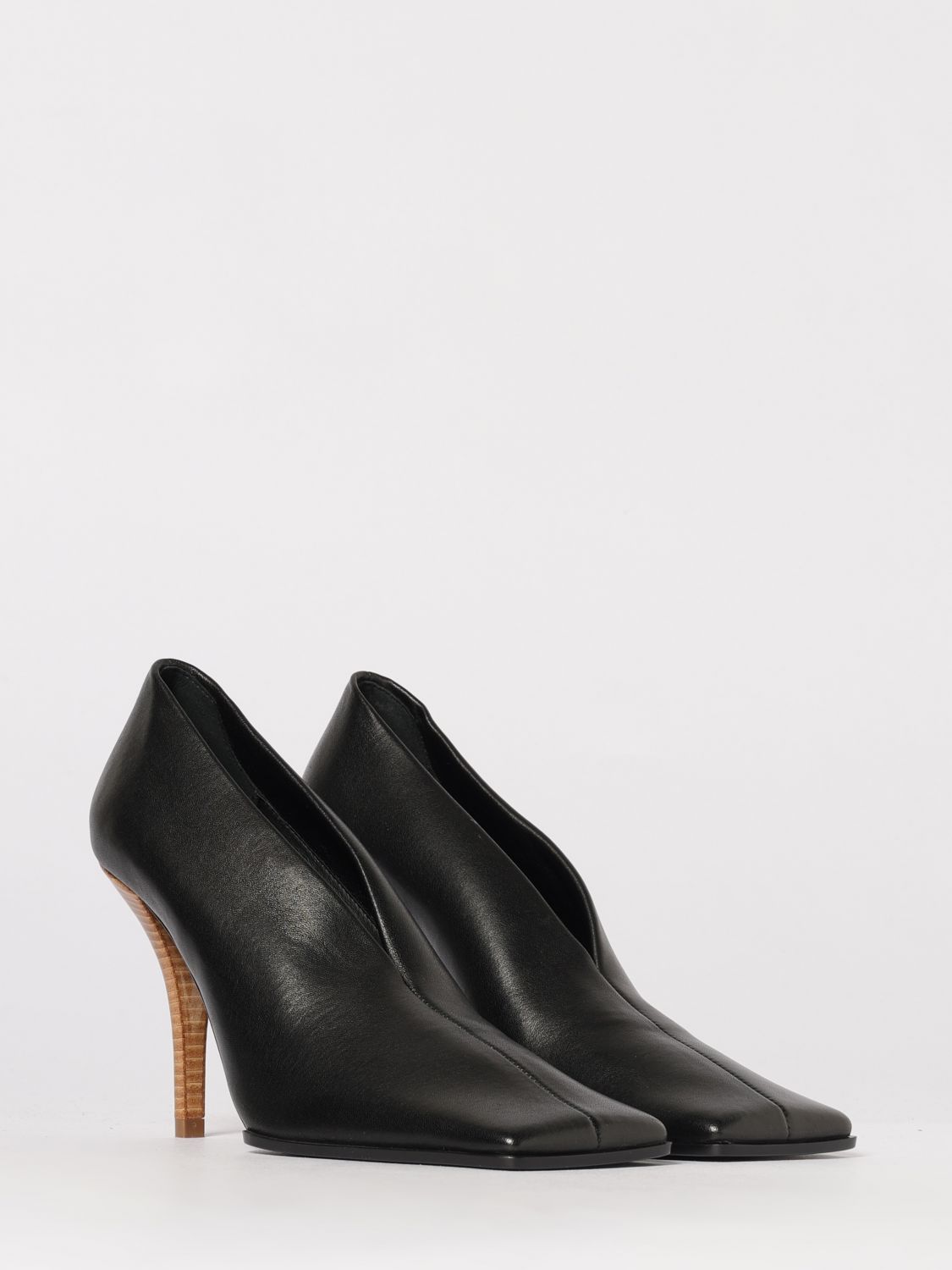 AlaiA Women Leather Pumps AlaiA ALAIA