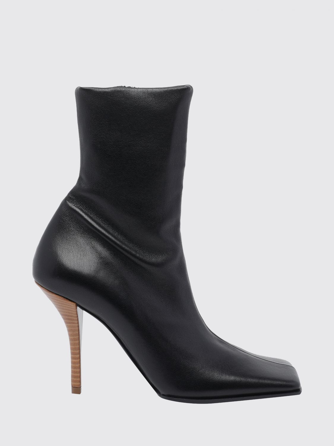 Alai�A Women Alaia Smooth Leather Ankle Boots With A Square Toe And High Stiletto Heel ALAIA