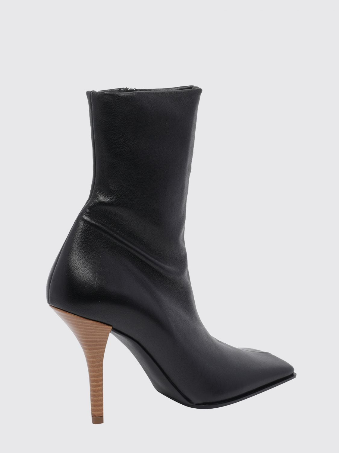 Alai�A Women Alaia Smooth Leather Ankle Boots With A Square Toe And High Stiletto Heel ALAIA