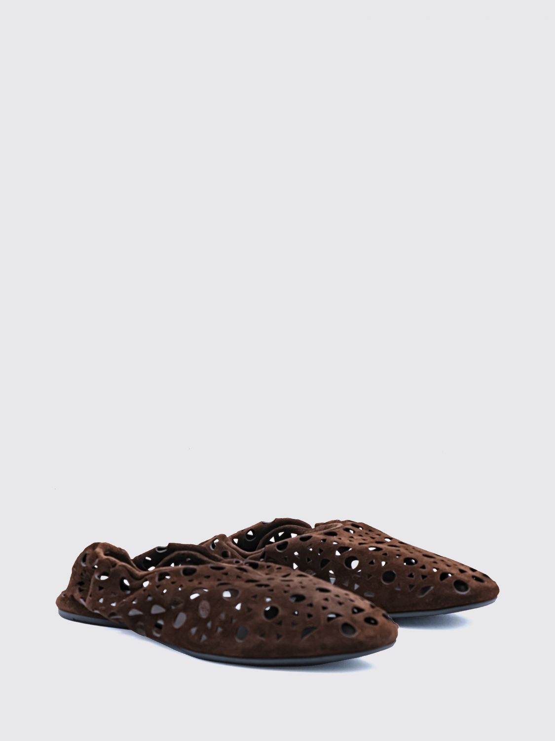 Alai�A Women Alaia Vienne Perforated Suede Ballet Flats With Elasticated Heel ALAIA