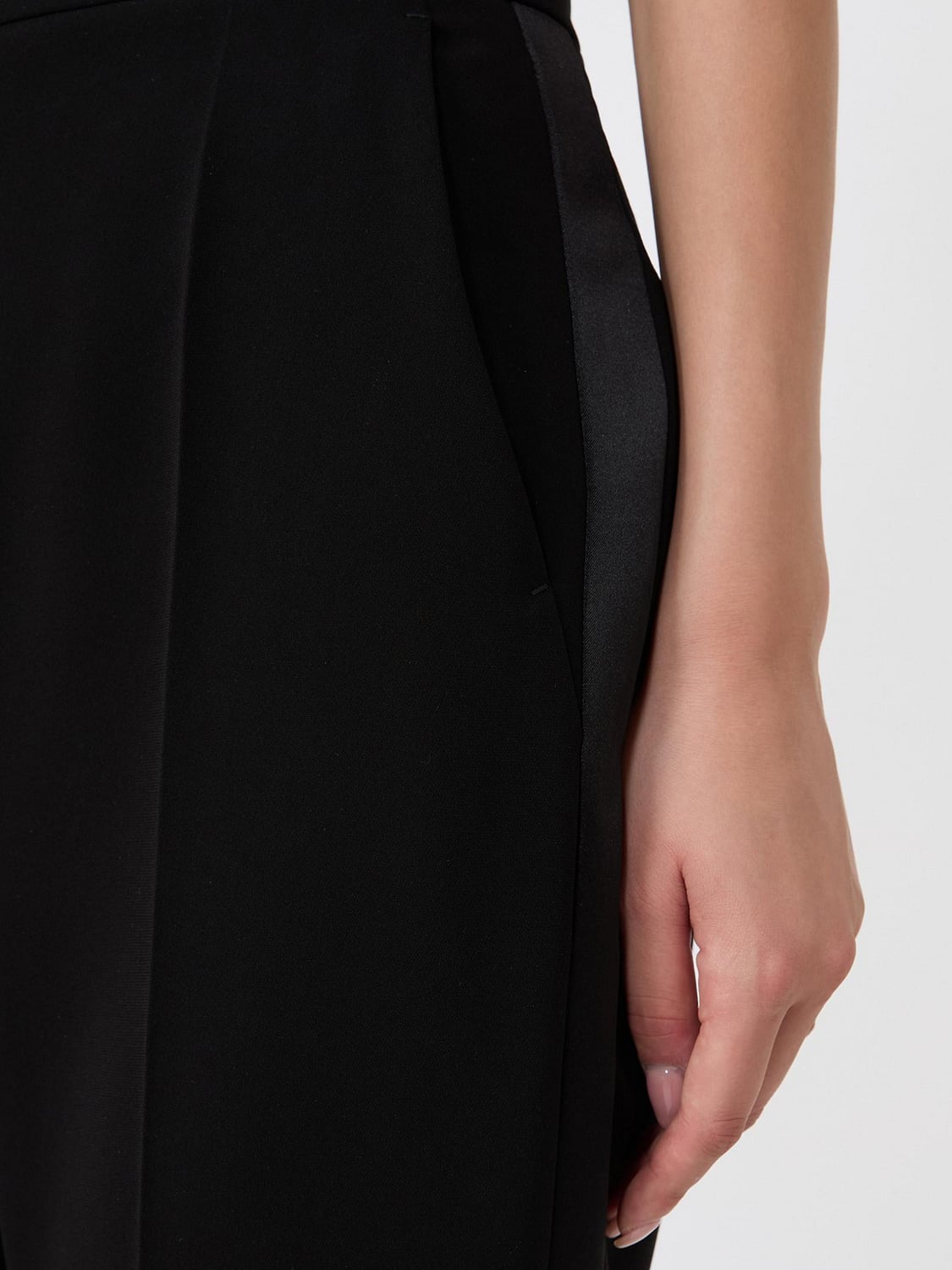 Max Mara Women Max Mara Black Cri�Pe High-Waisted Skinny Trousers MAX MARA