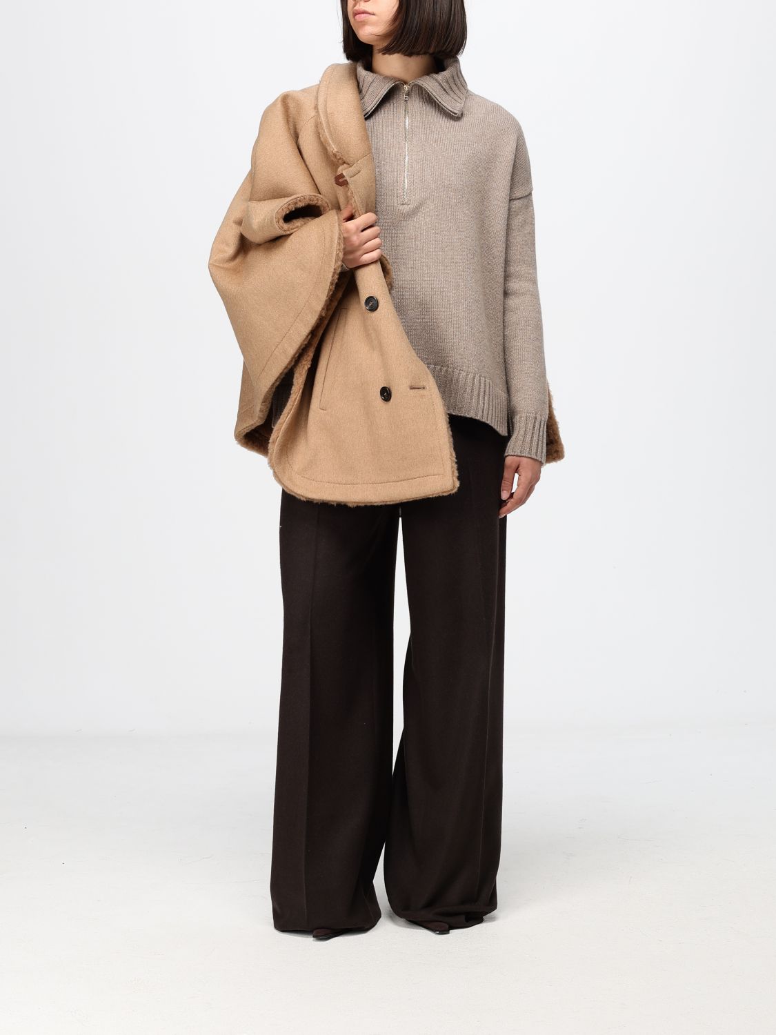 Max Mara Women Short-Sleeved Double-Breasted Peacoat Max Mara In Camel Wool MAX MARA