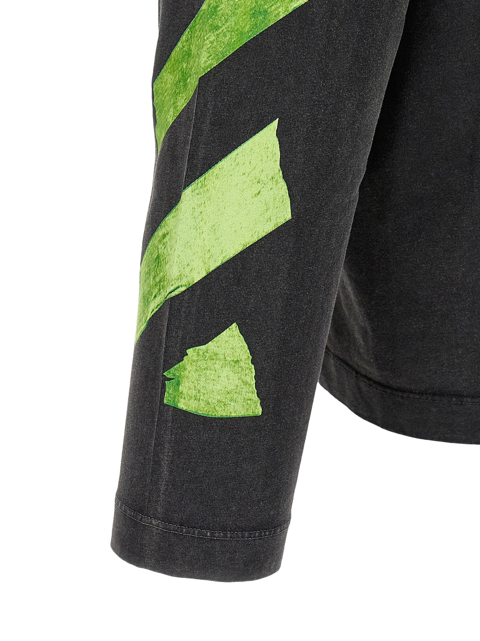 Off-White Men 'Bacco Arrow Skate' T-Shirt OFF-WHITE
