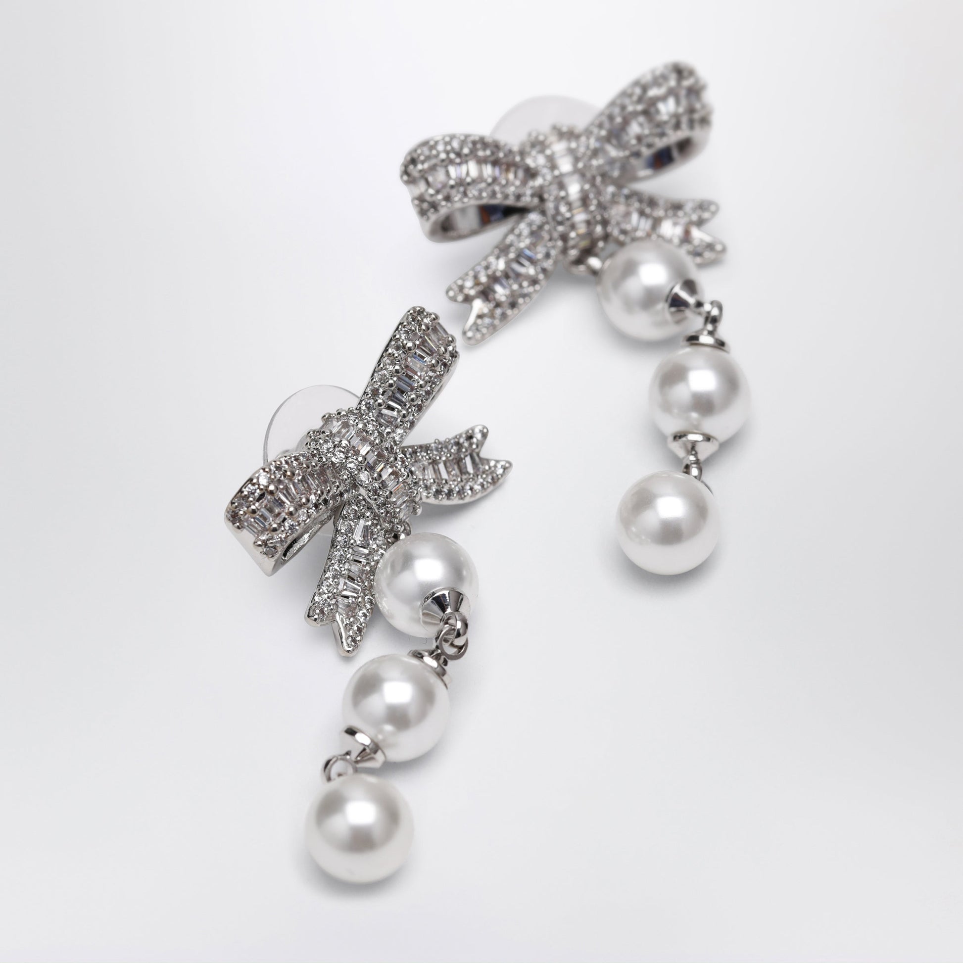 Self Portrait Crystal Bow And Pearl Drop Earrings In Silver Women SELF-PORTRAIT