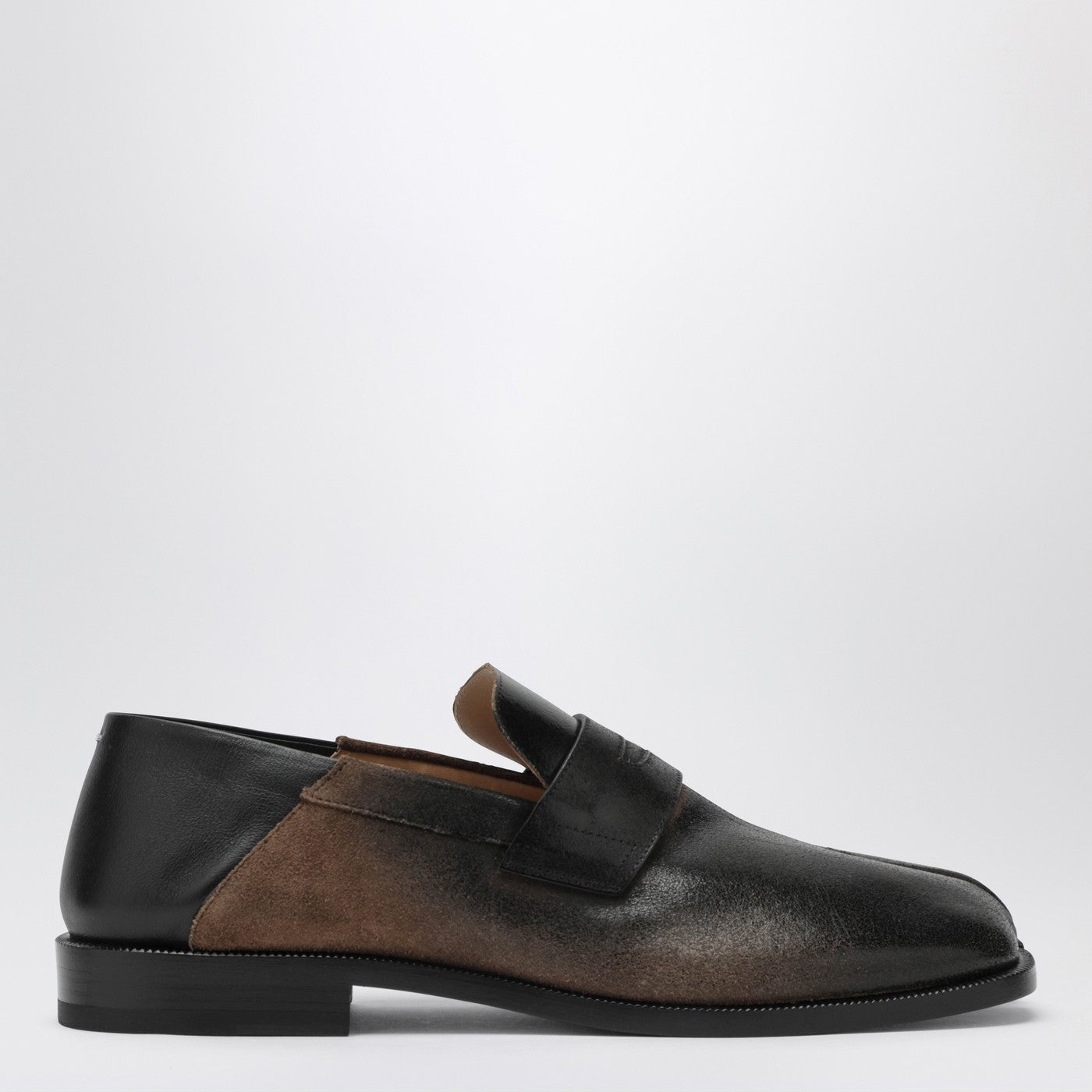 Maison Margiela Tabi City Loafers In Suede With Laminated Treatment Men MAISON MARGIELA
