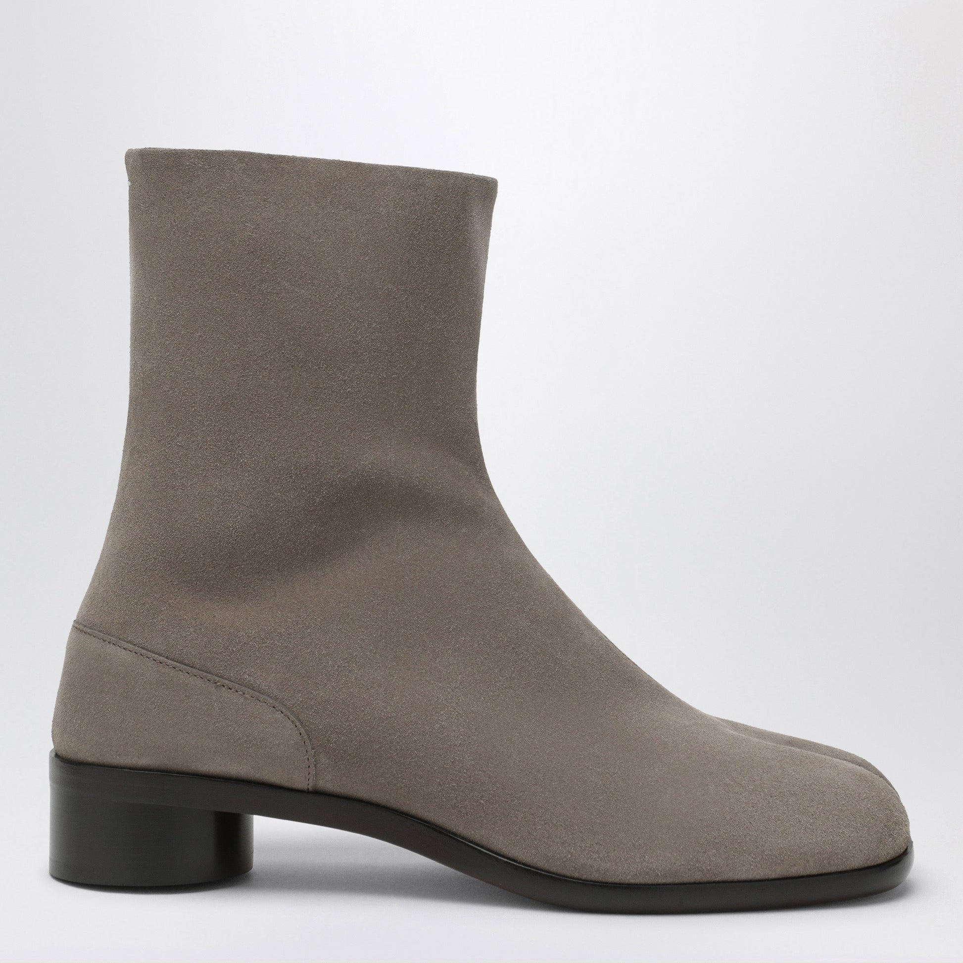 Maison Margiela Brown Suede Tabi Ankle Boots Men MAISON MARGIELA