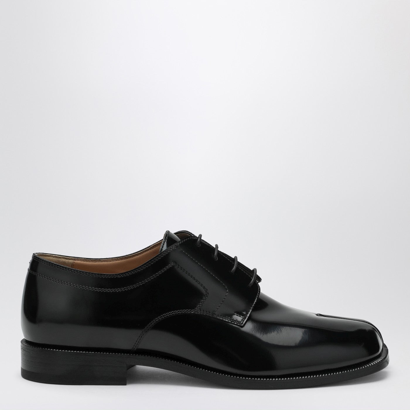 Maison Margiela Black Tabi Lace-Up Shoe In Polished Calfskin Men MAISON MARGIELA