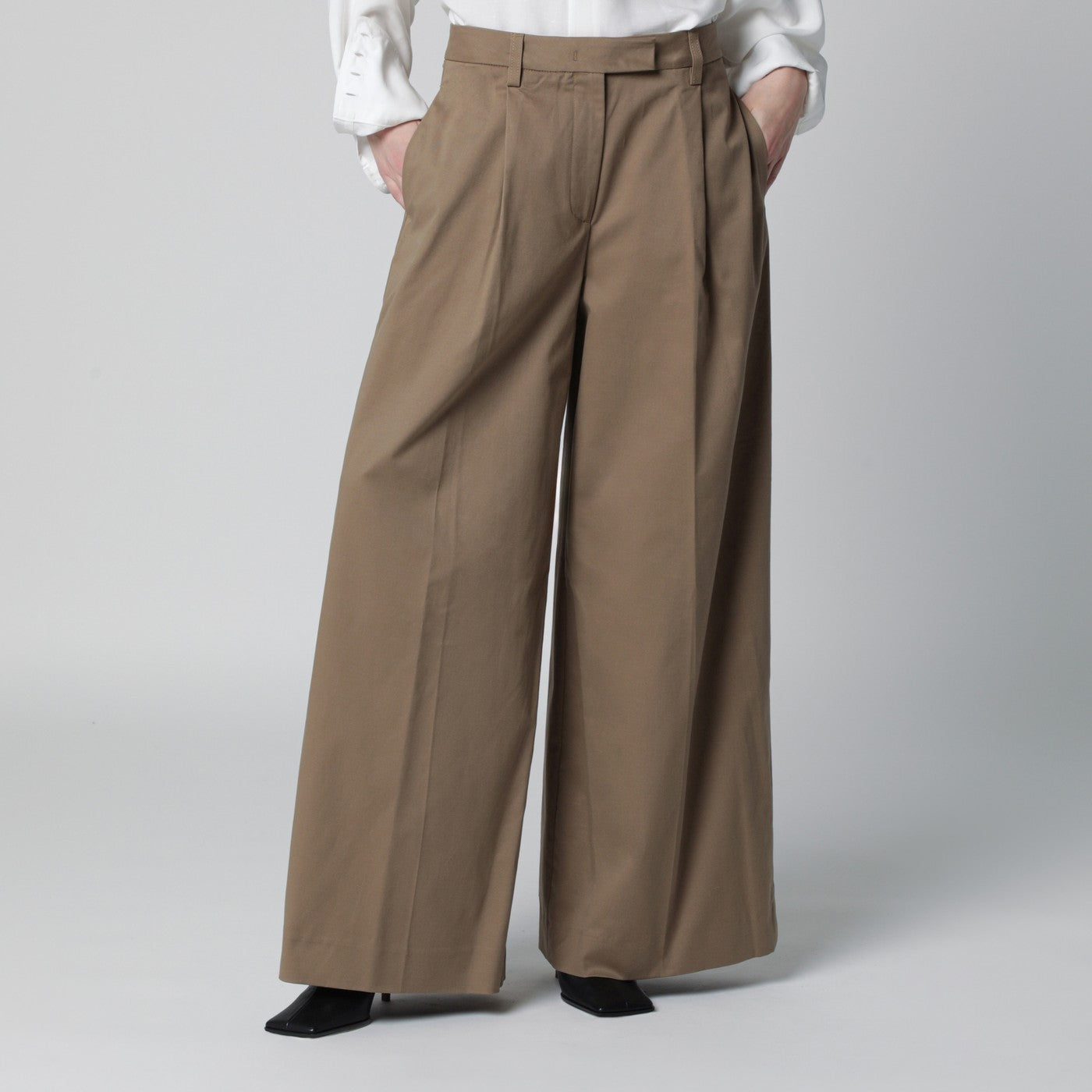 Thelatest Cognac Cotton Deva Trousers Women TheLatest