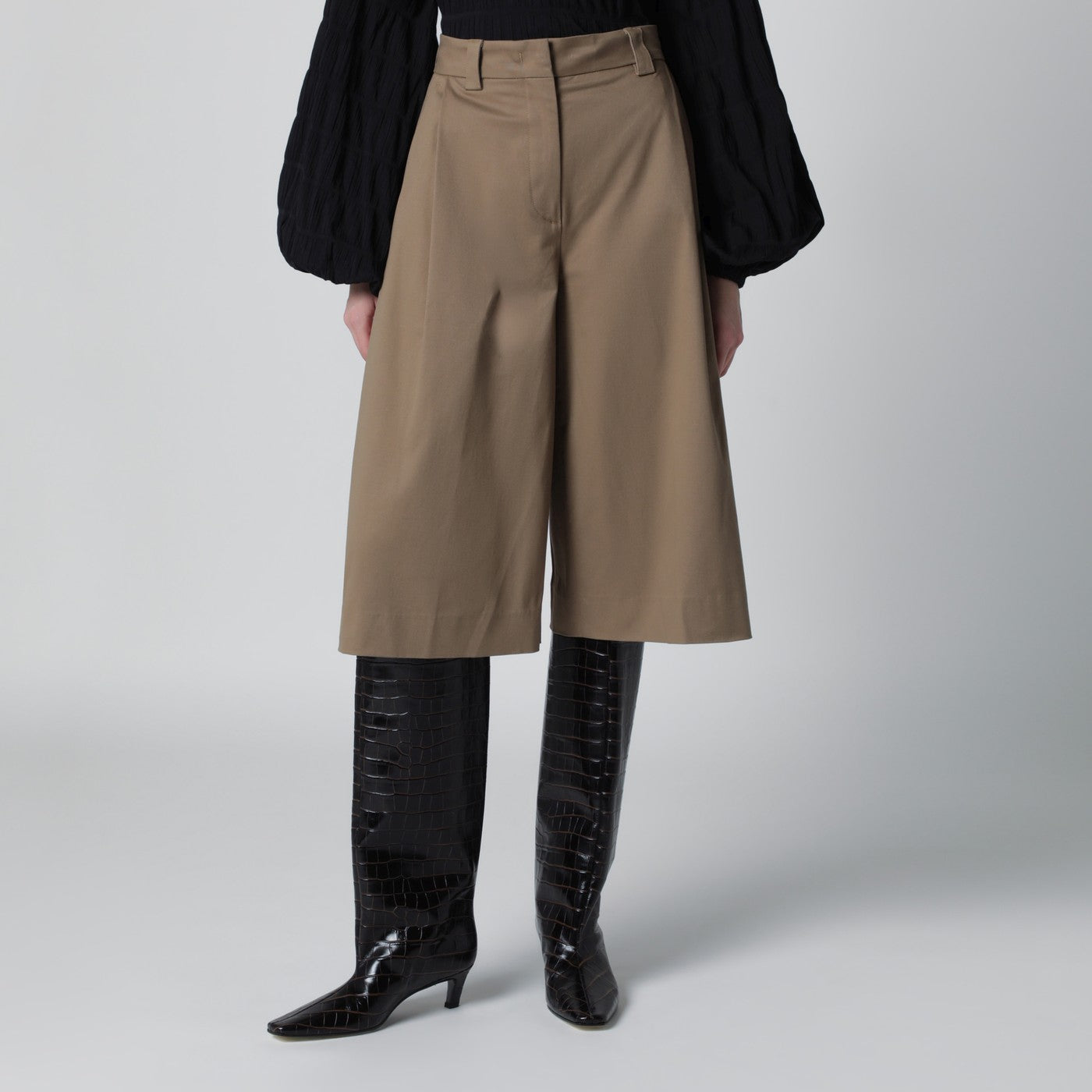 Thelatest Cognac Cotton Dakota Bermuda Shorts Women TheLatest