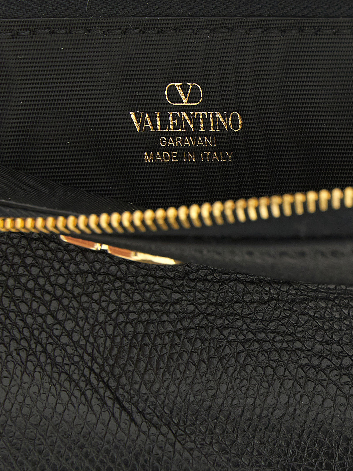 Valentino Garavani Women Valentino Garavani 'Vlogo' Black Cardholder VALENTINO GARAVANI