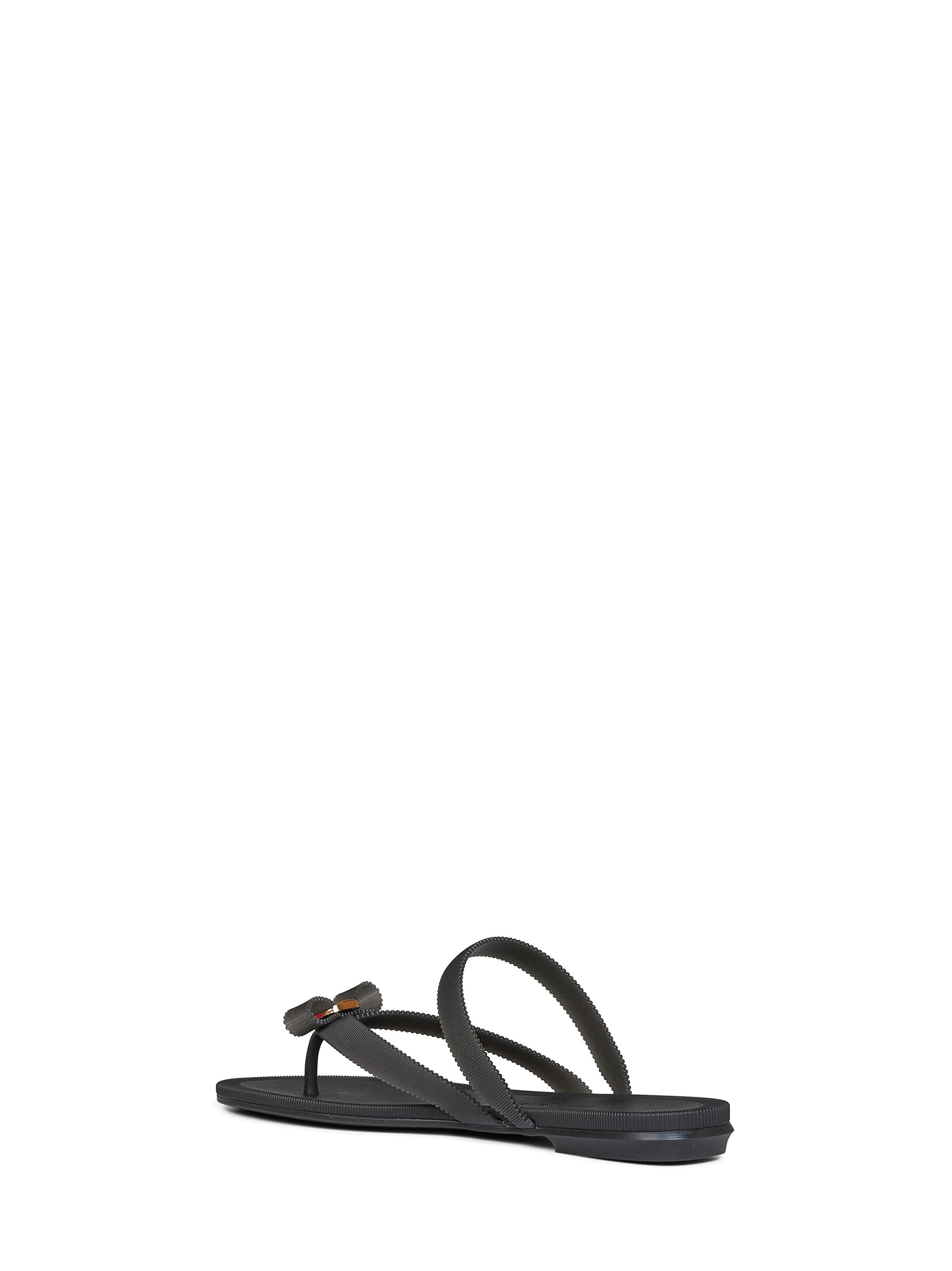 Ferragamo Women Black Rubber Vara Bow Thong Sandals FERRAGAMO