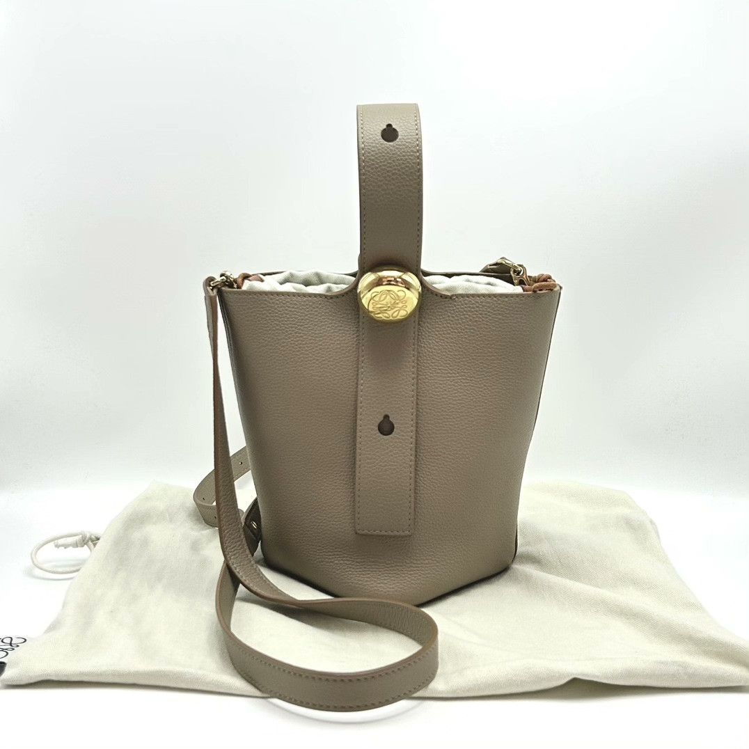 Loewe  Pre-loved Bag Very good condition Luosophy