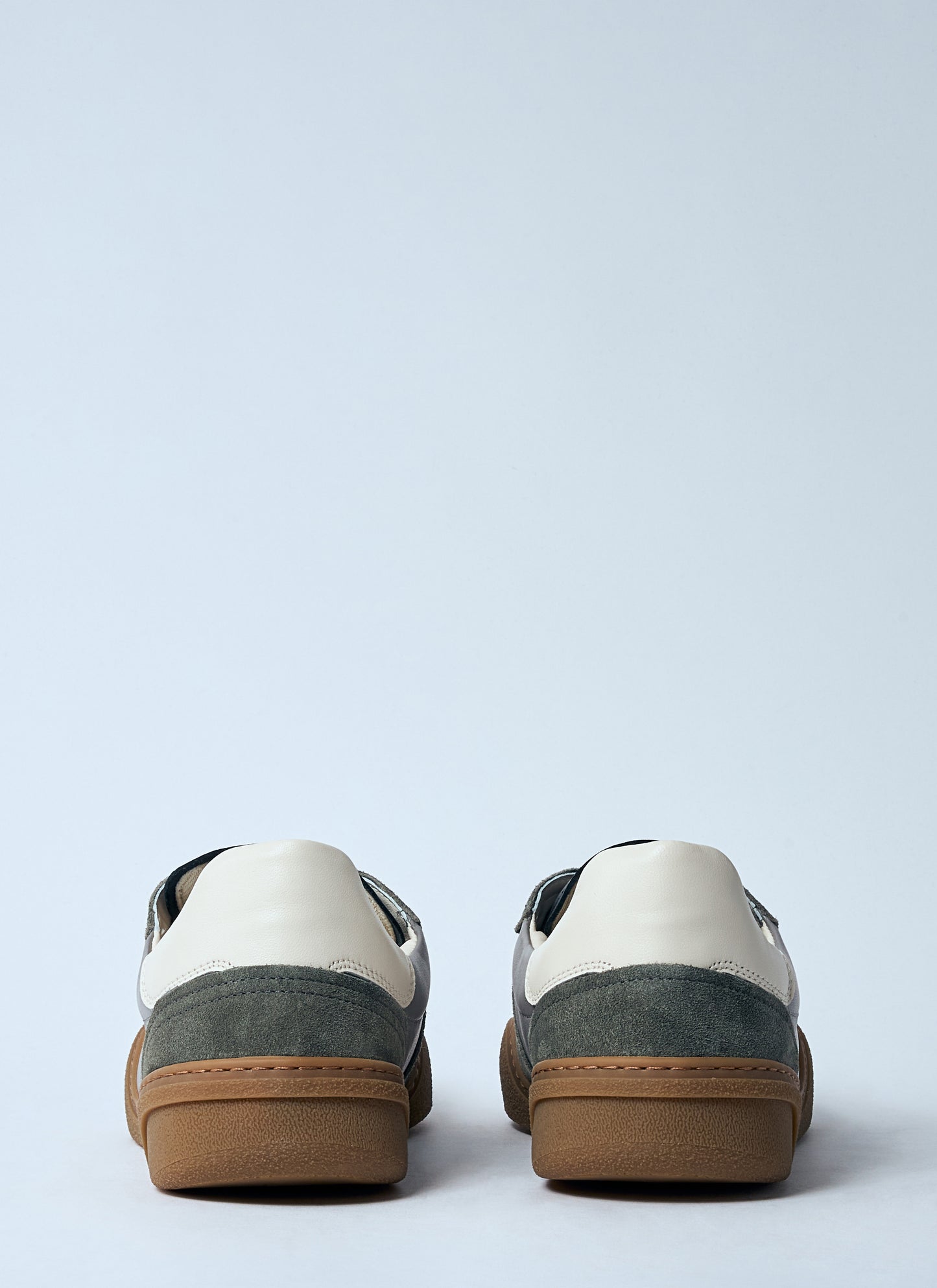 Acne Studios Men Leather Low-Top Sneakers ACNE STUDIOS