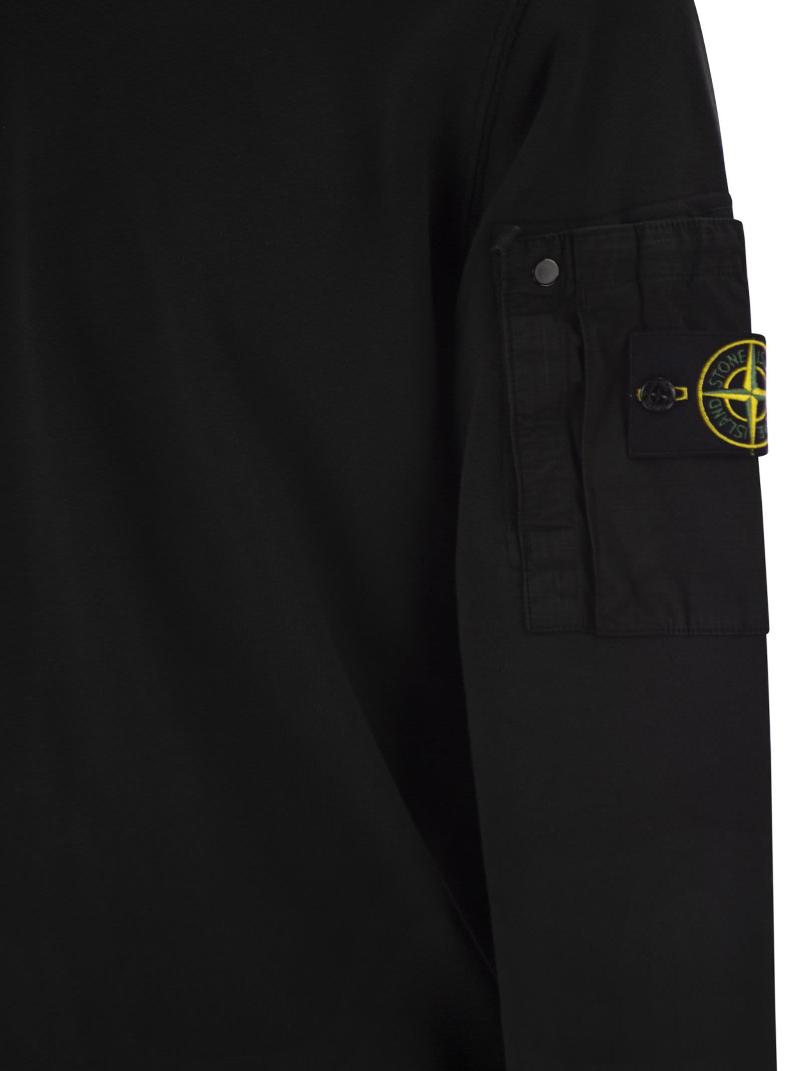 Stone Island Men Regular Fit Crew Neck Sweatshirt With Seasonal Pocket STONE ISLAND
