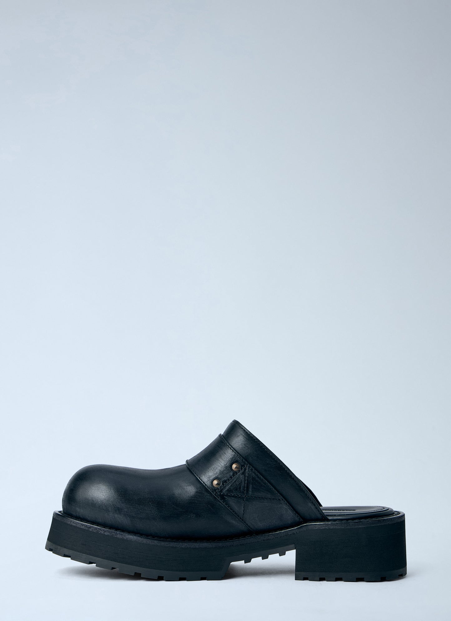 Balenciaga Men Venom Wurn-Out Mules BALENCIAGA
