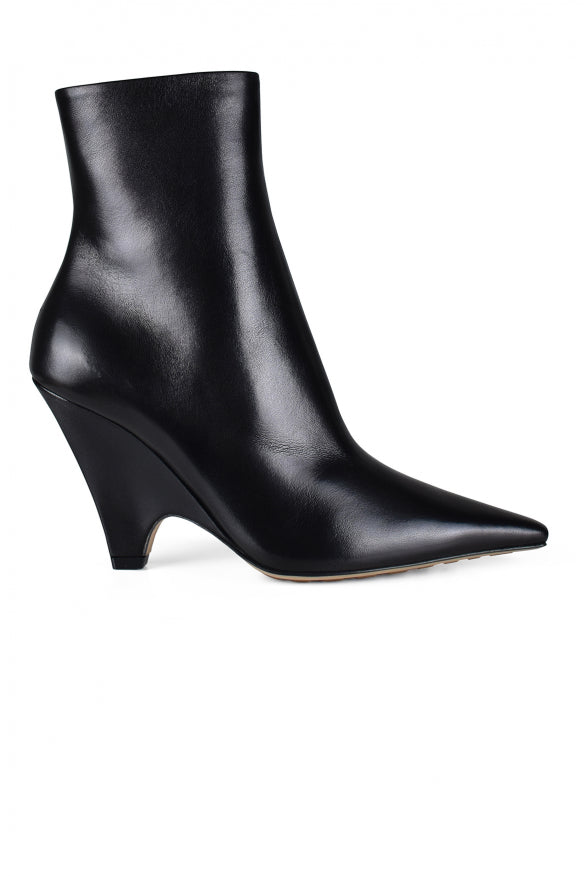 Bottega Veneta Women Punta Boots BOTTEGA VENETA